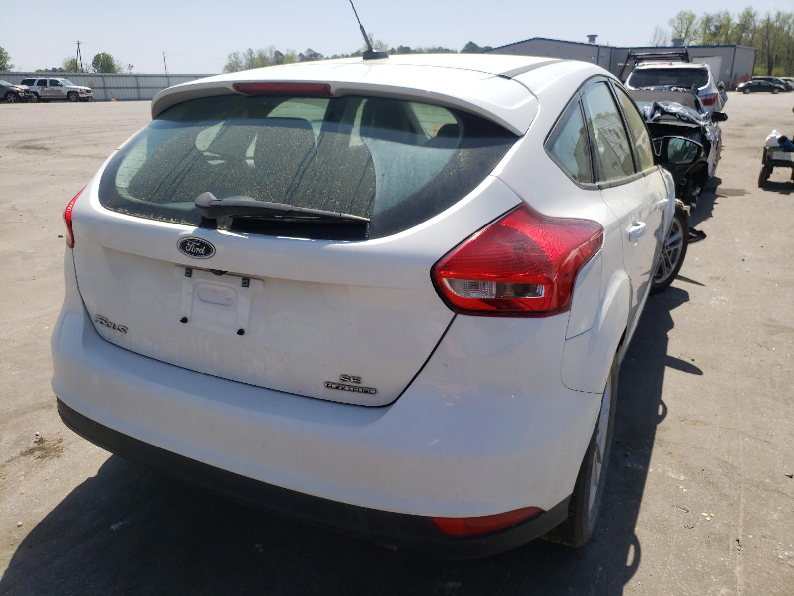 Photo 4 from auction – 2015 FORD FOCUS SE with VIN 1FADP3K20FL228364