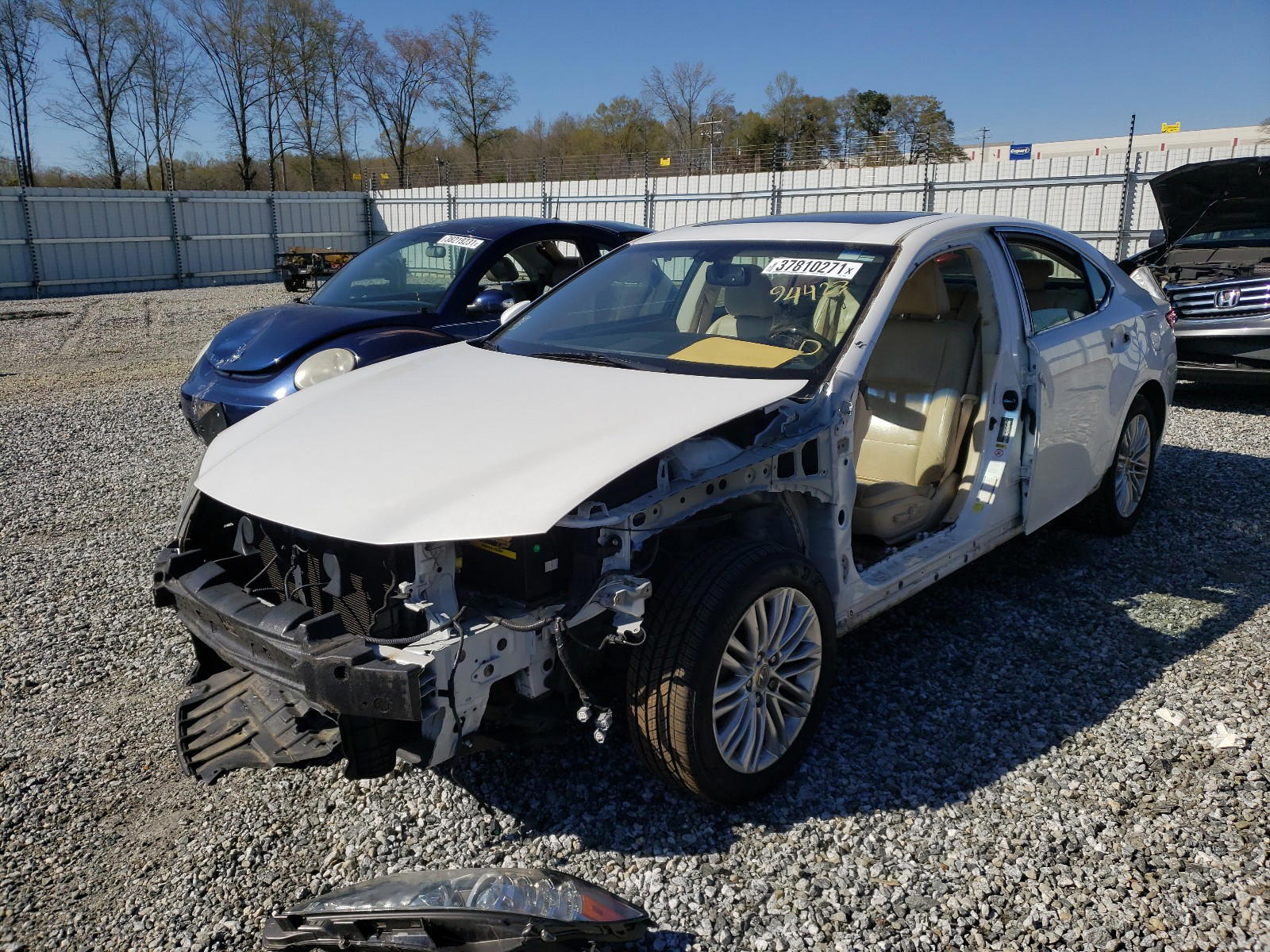 Photo 2 from auction – 2014 LEXUS ES 350 with VIN JTHBK1GG8E2086566