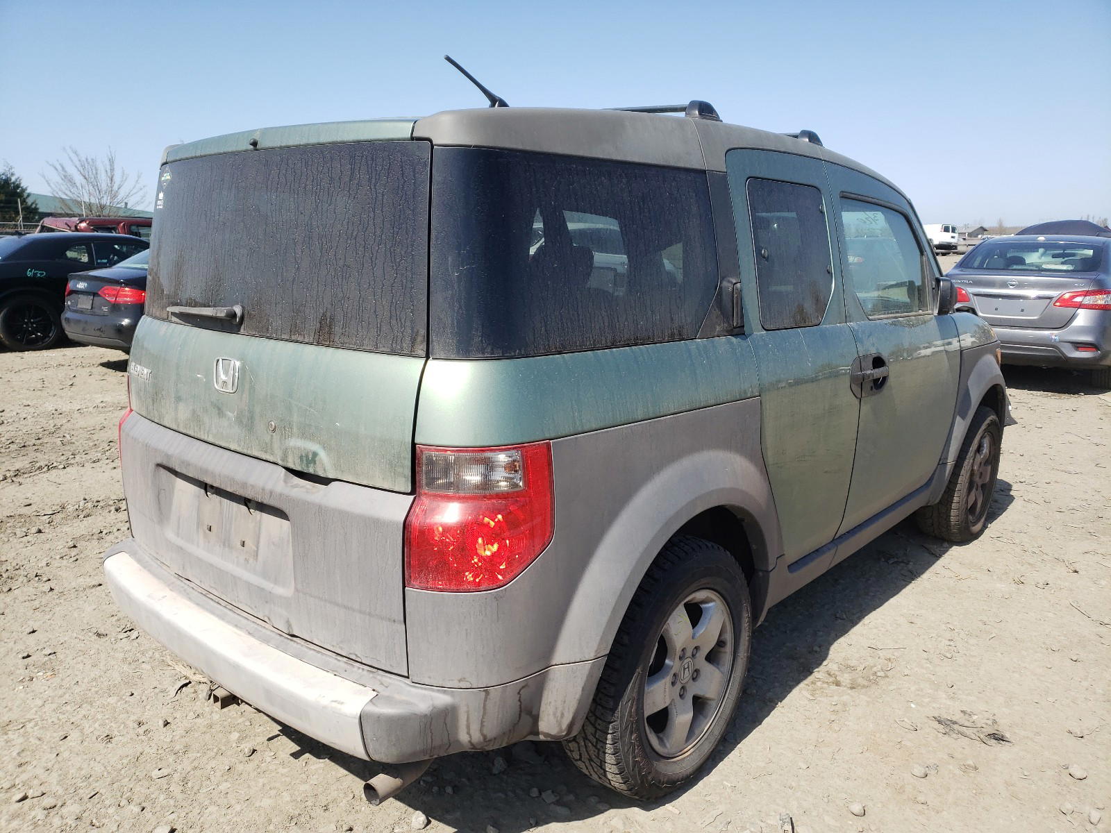 Photo 4 from auction – 2004 HONDA ELEMENT EX with VIN 5J6YH28534L026646