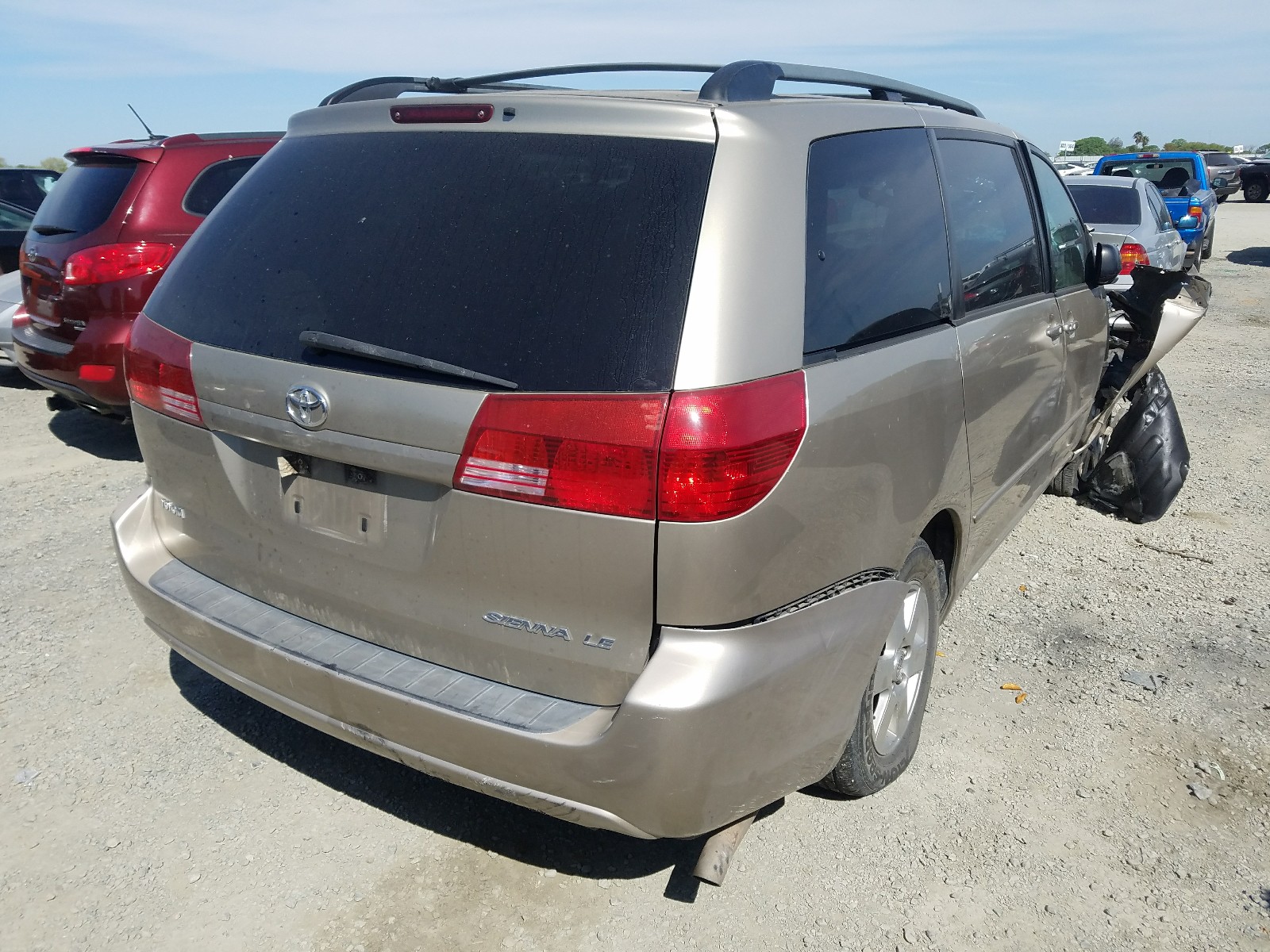 Photo 4 from auction – 2004 TOYOTA SIENNA CE with VIN 5TDZA23C04S162512