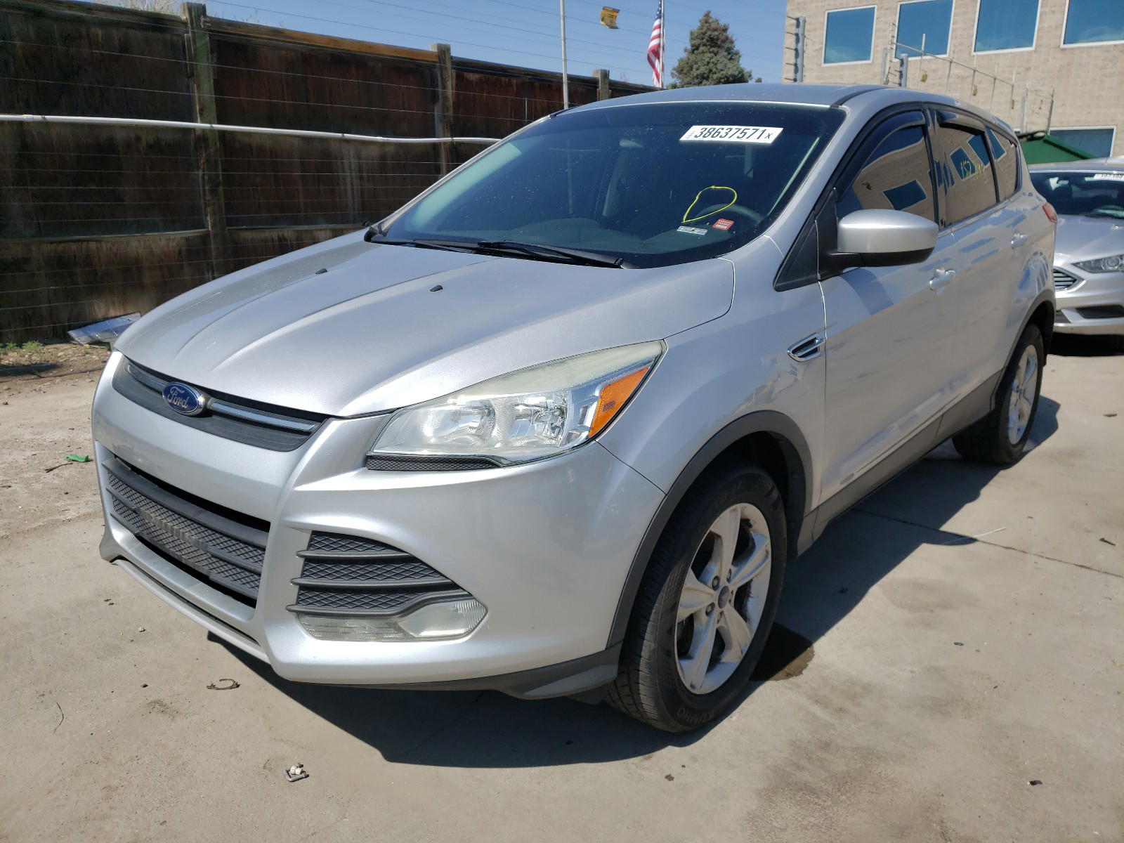 Photo 2 from auction – 2013 FORD ESCAPE SE with VIN 1FMCU9GX9DUC48640