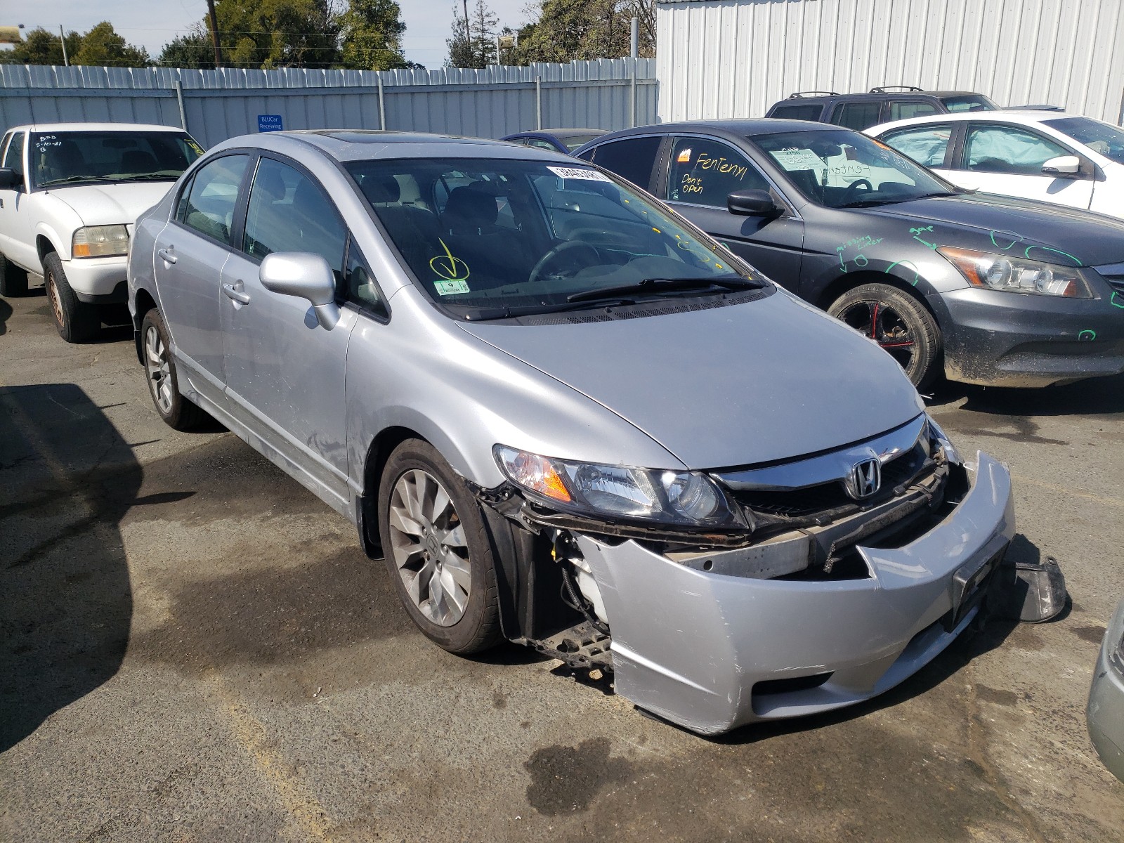 Photo 1 from auction – 2010 HONDA CIVIC EX with VIN 19XFA1F80AE054756