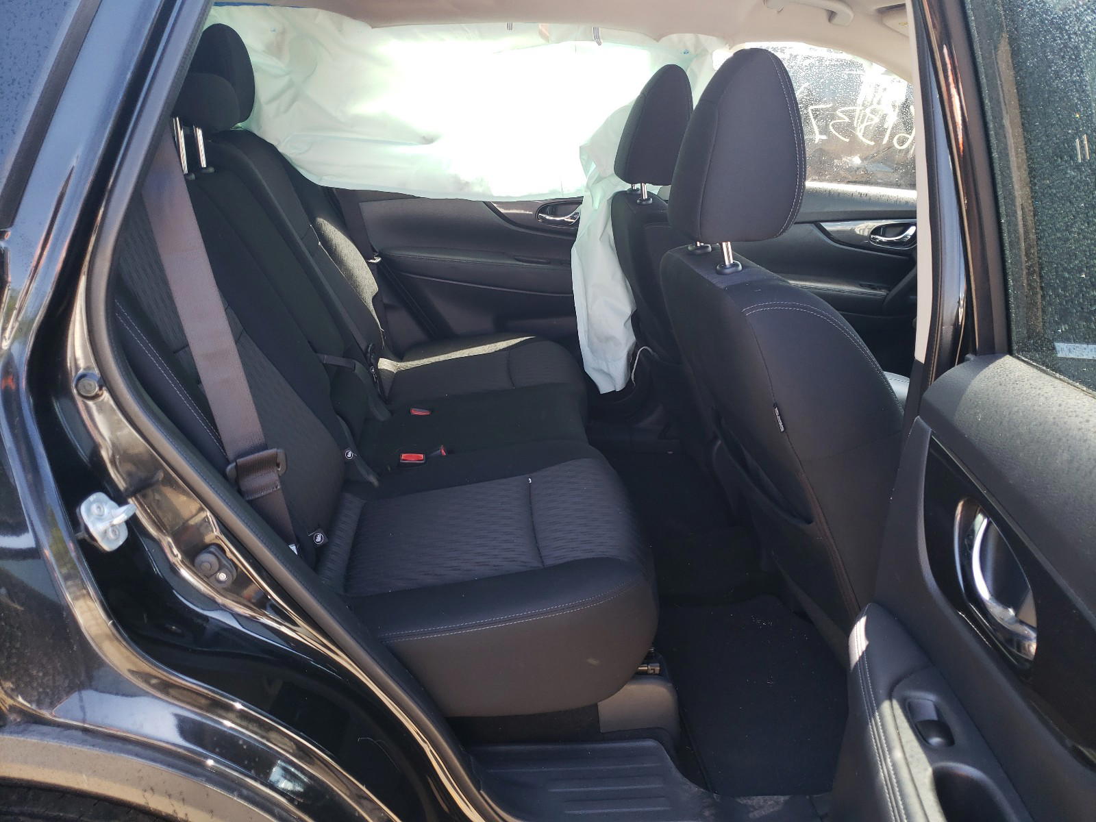 Photo 6 from auction – 2017 NISSAN ROGUE S with VIN KNMAT2MT9HP507560