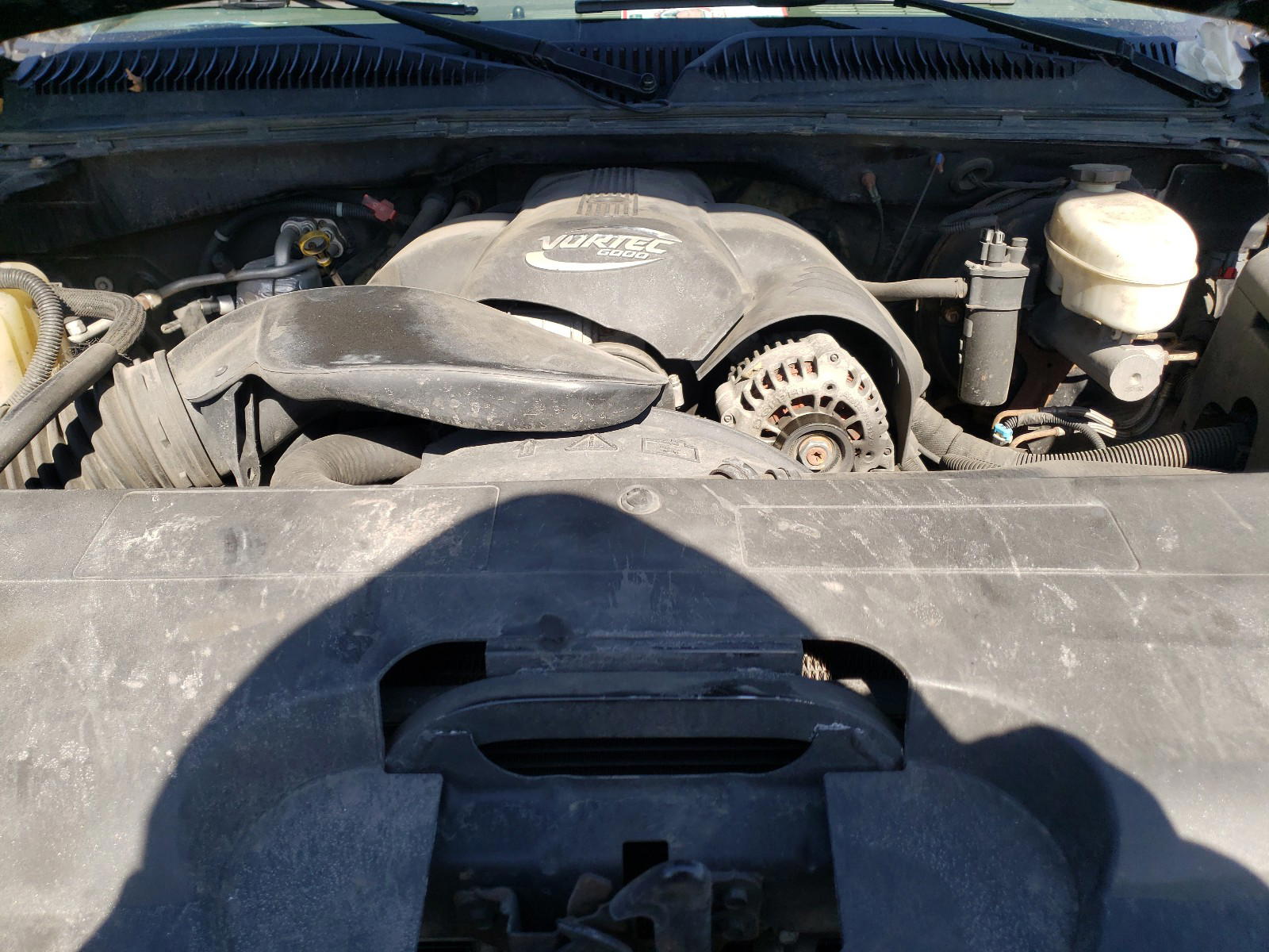 Photo 7 from auction – 2004 CHEVROLET SILVERADO with VIN 2GCEK19N241143370