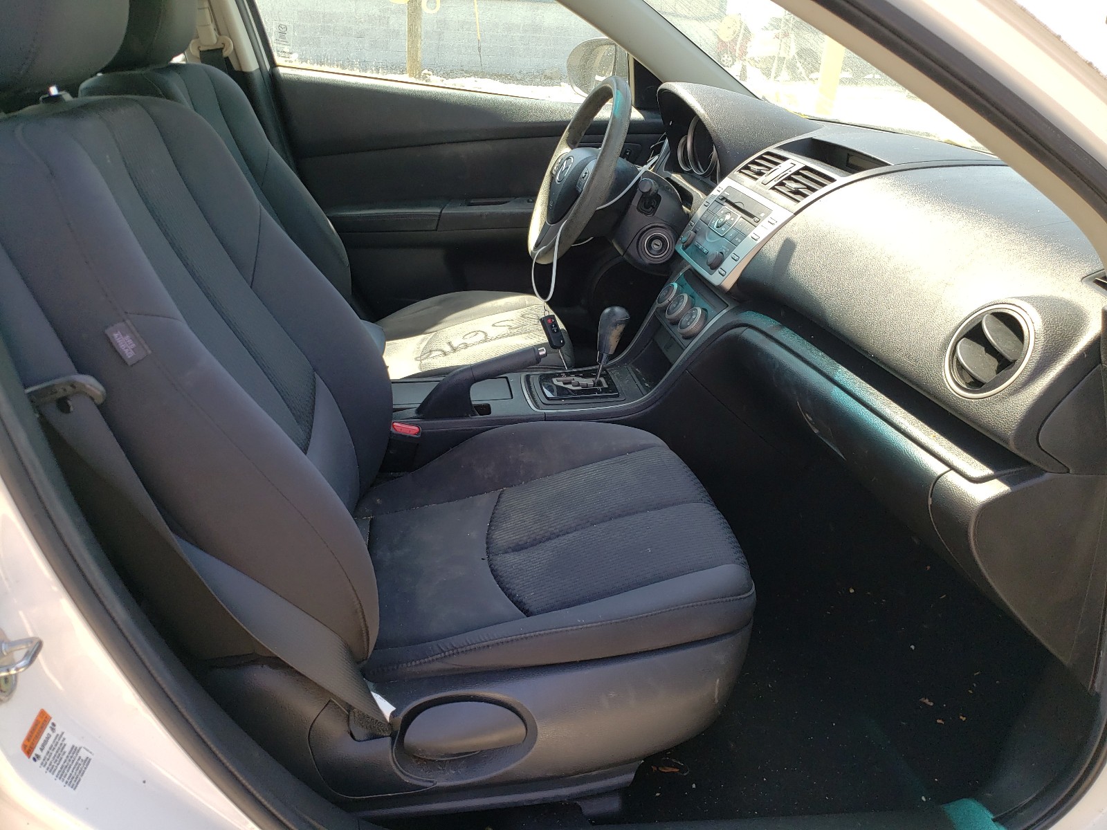 Photo 5 from auction – 2011 MAZDA 6 I with VIN 1YVHZ8BHXB5M03395