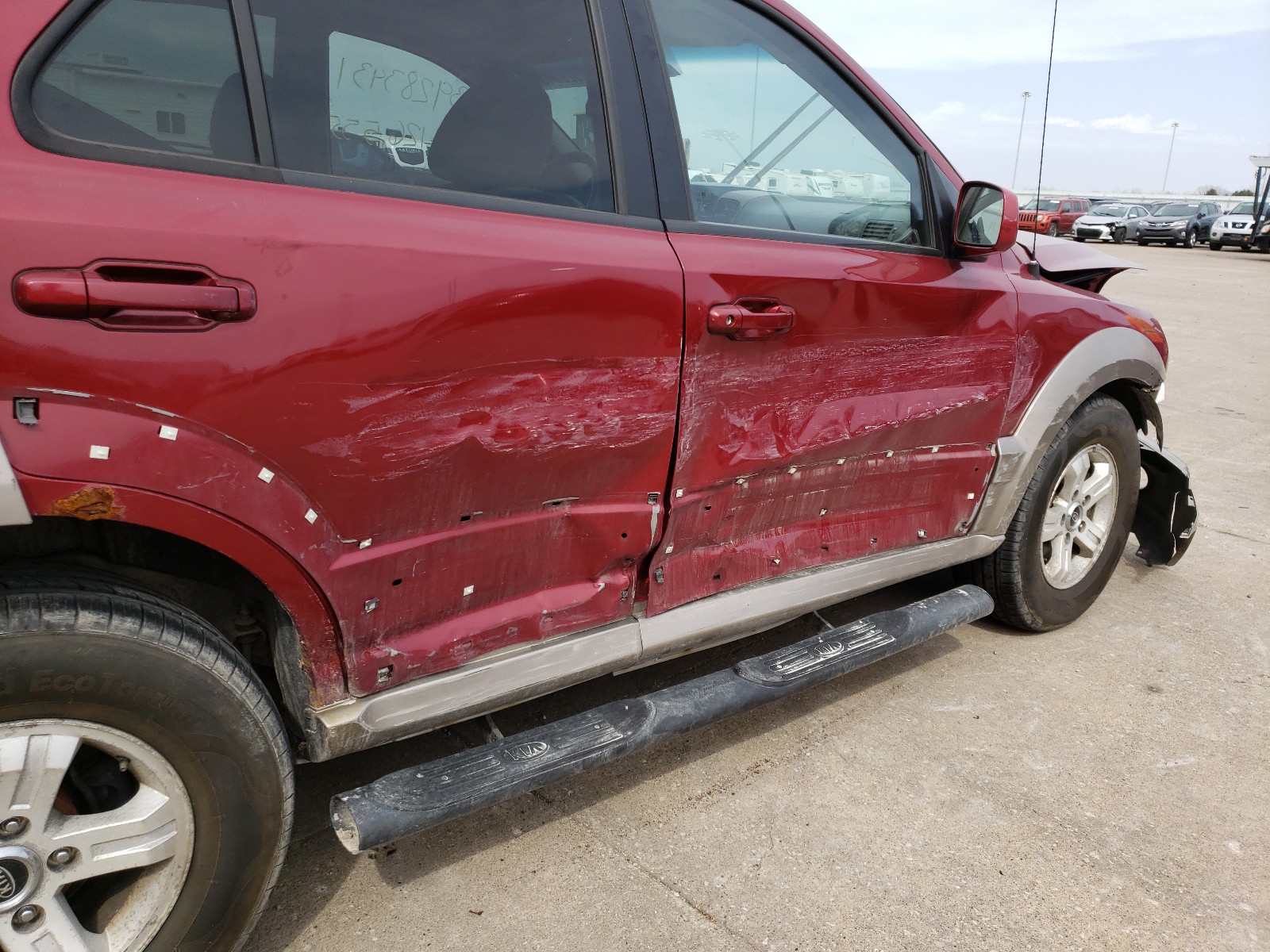 Photo 9 from auction – 2004 KIA SORENTO EX with VIN KNDJC733345187723