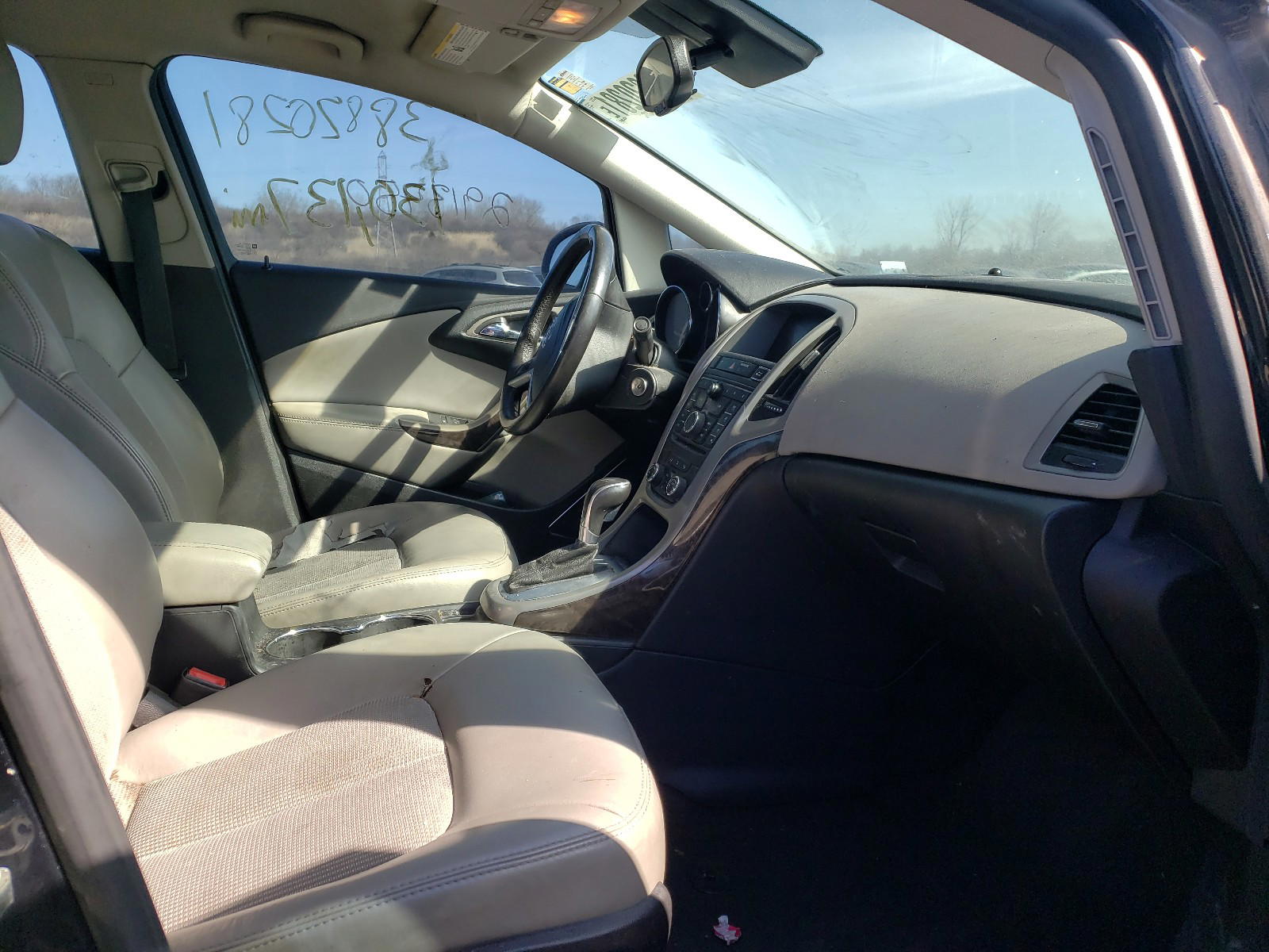 Photo 5 from auction – 2014 BUICK VERANO with VIN 1G4PP5SK2E4152427