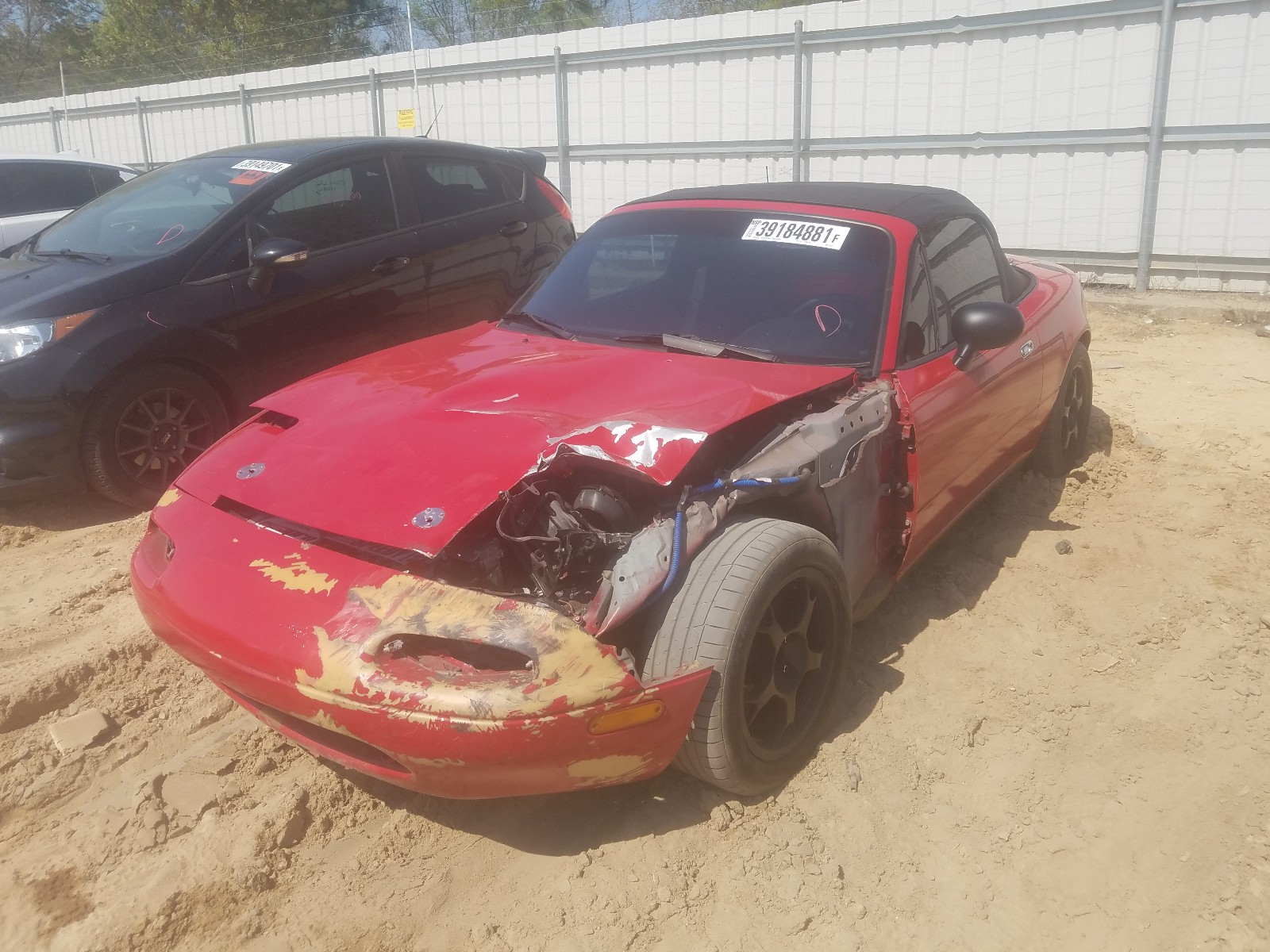Photo 2 from auction – 1993 MAZDA MX-5 MIATA with VIN JM1NA3518P0415261