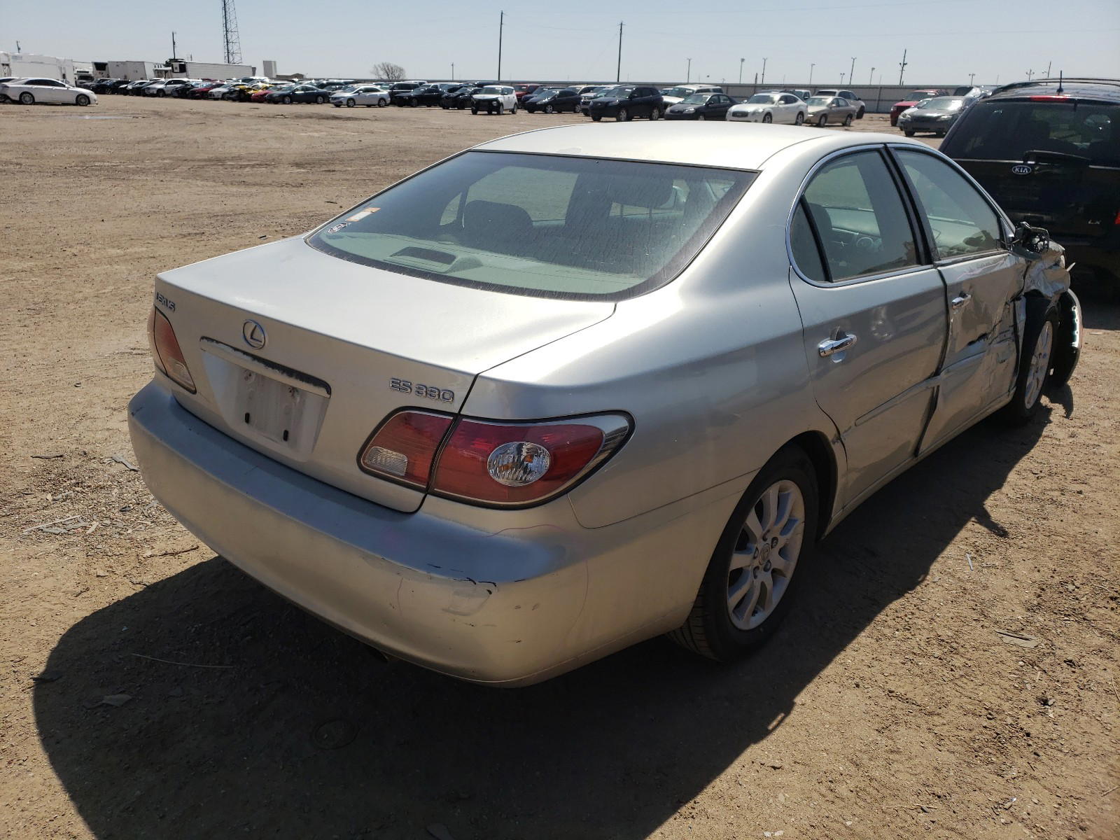 Photo 4 from auction – 2004 LEXUS ES 330 with VIN JTHBA30G645034892