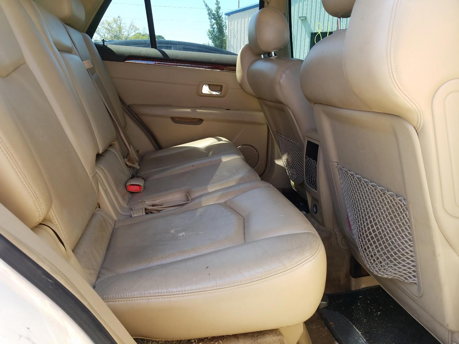 Photo 6 from auction – 2007 CADILLAC SRX with VIN 1GYEE637670185226