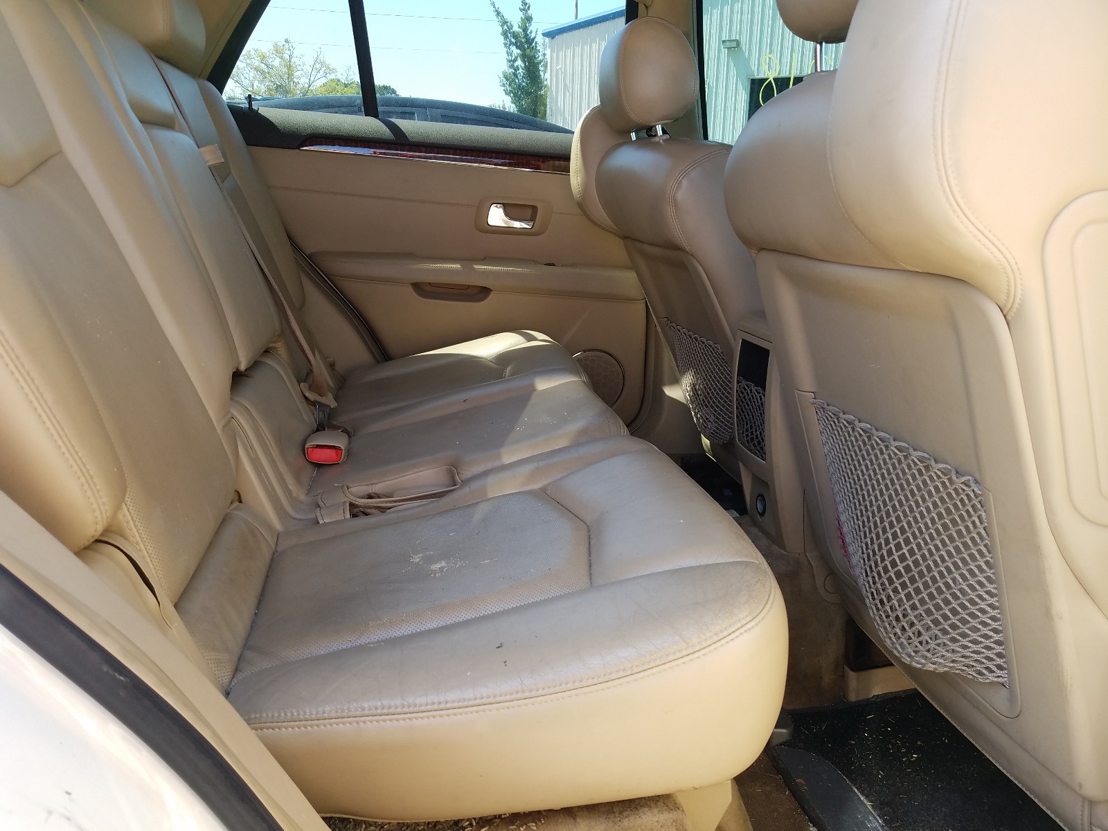 Foto 6 de la subasta – 2007 CADILLAC SRX con VIN 1GYEE637670185226