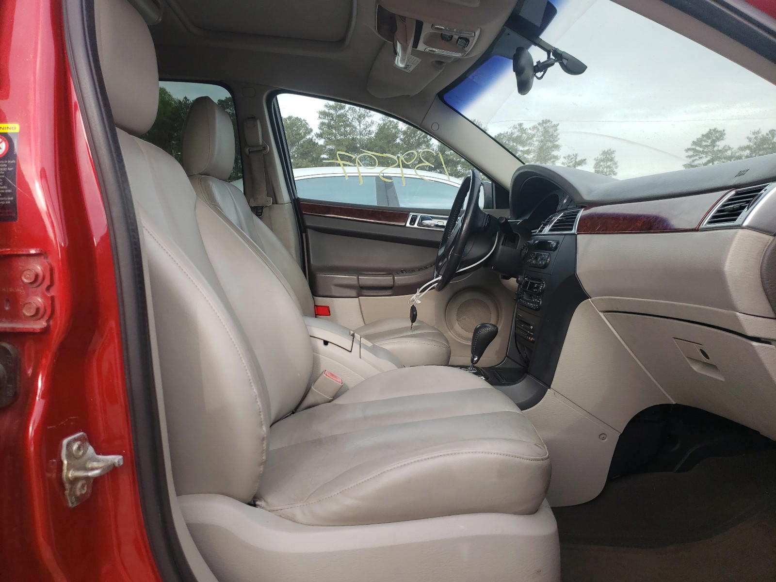 Photo 5 from auction – 2005 CHRYSLER PACIFICA T with VIN 2C8GF68415R576196