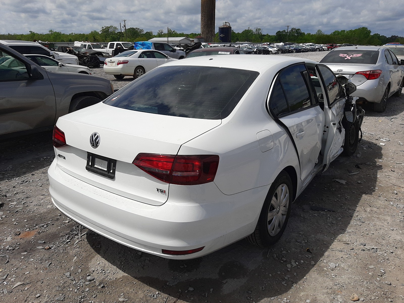 Photo 4 from auction – 2016 VOLKSWAGEN JETTA S with VIN 3VW267AJ0GM289358