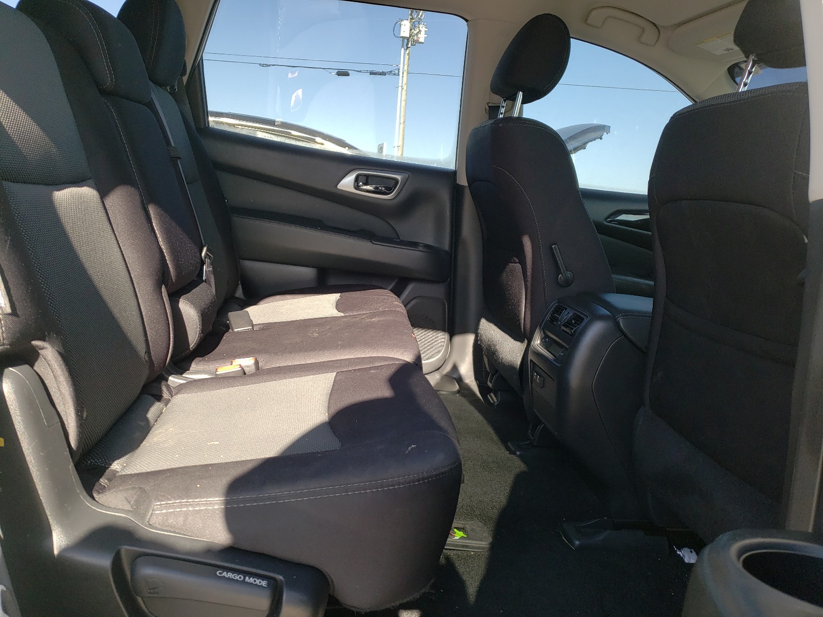 Photo 6 from auction – 2019 NISSAN PATHFINDER with VIN 5N1DR2MN8KC621721