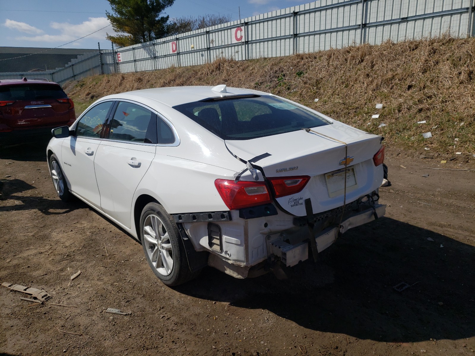 Photo 3 from auction – 2016 CHEVROLET MALIBU LT with VIN 1G1ZE5ST2GF333975