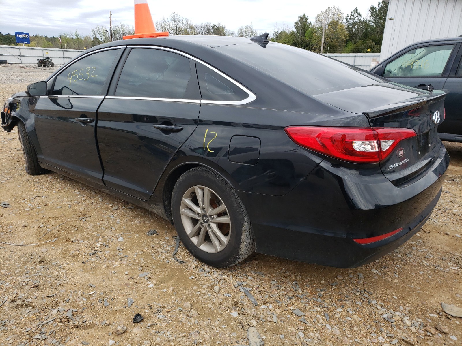 Photo 3 from auction – 2016 HYUNDAI SONATA SE with VIN 5NPE24AF4GH311891