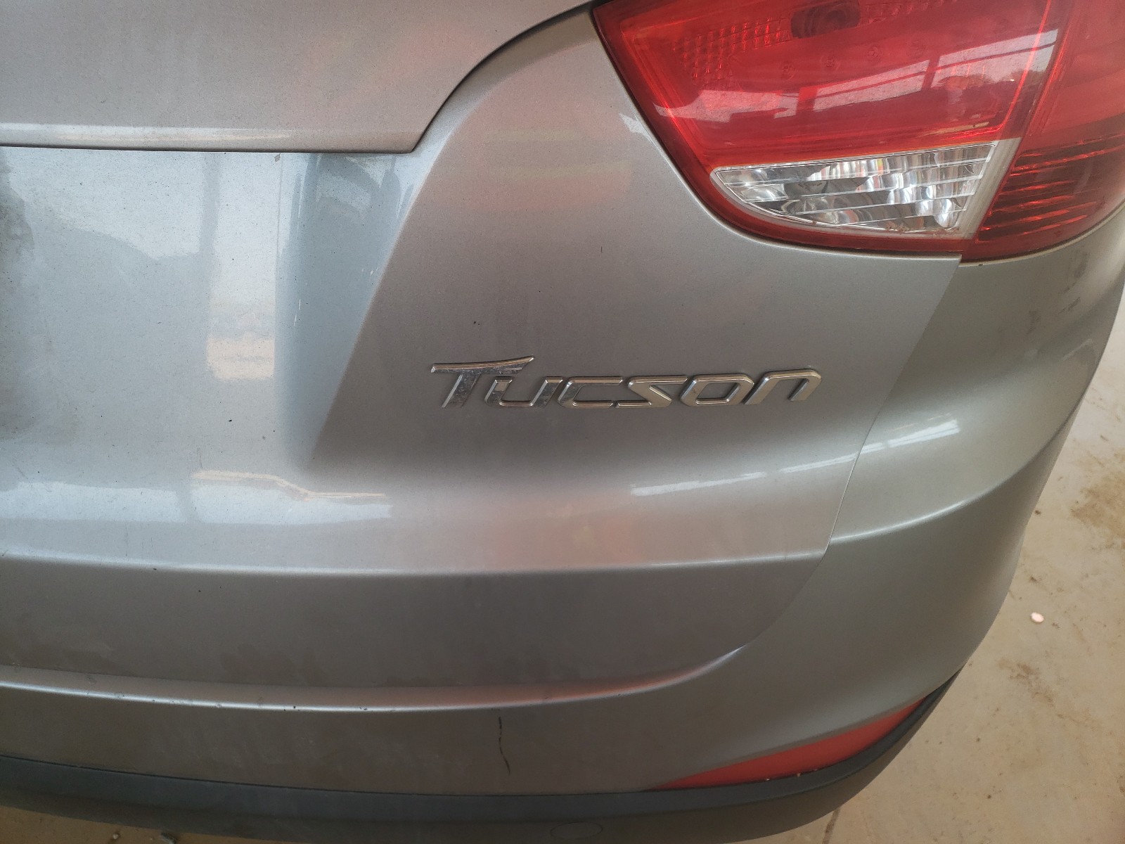 Photo 9 from auction – 2012 HYUNDAI TUCSON GLS with VIN KM8JU3AC4CU454912