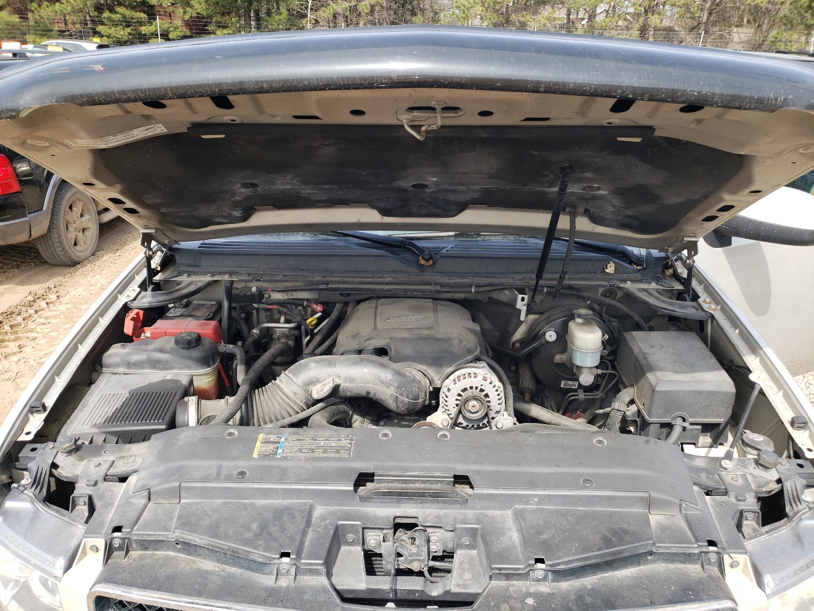 Photo 7 from auction – 2007 CHEVROLET TAHOE with VIN 1GNFK13057R100128