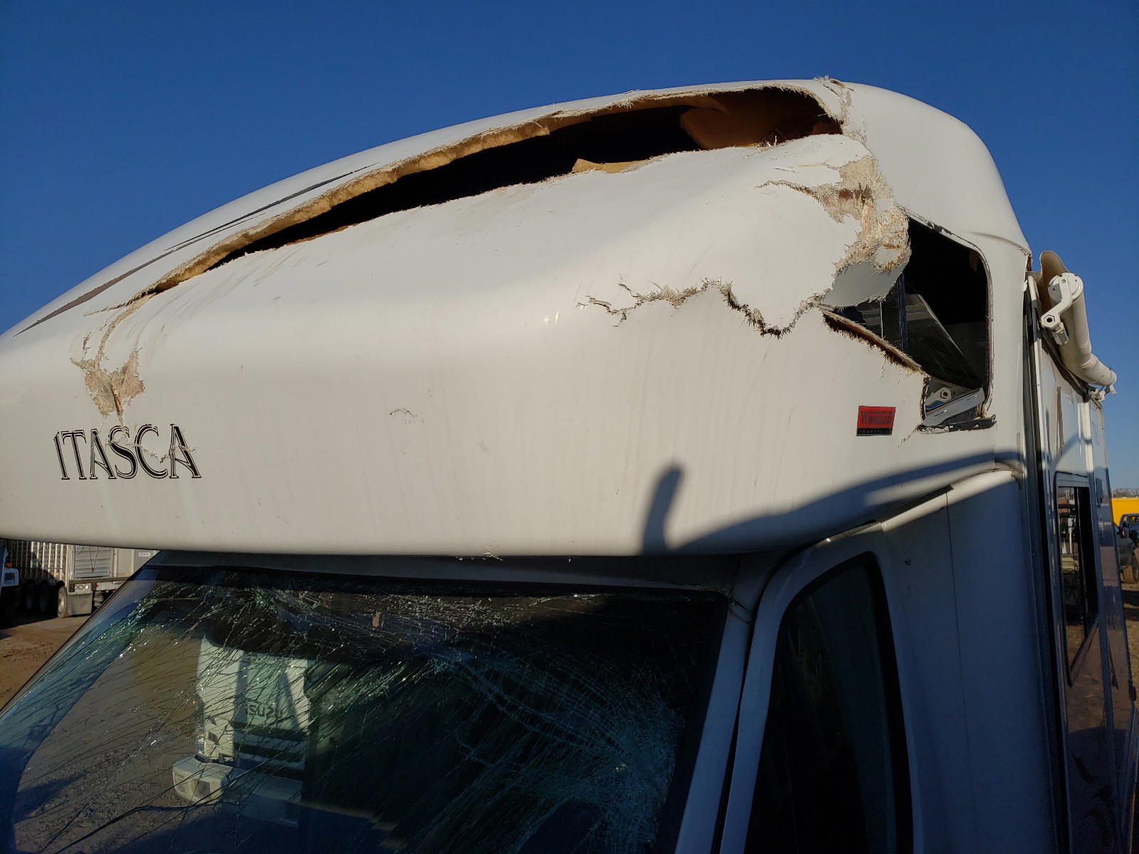 Photo 9 from auction – 2008 WINNEBAGO ITASCA with VIN WDXPF445379341336