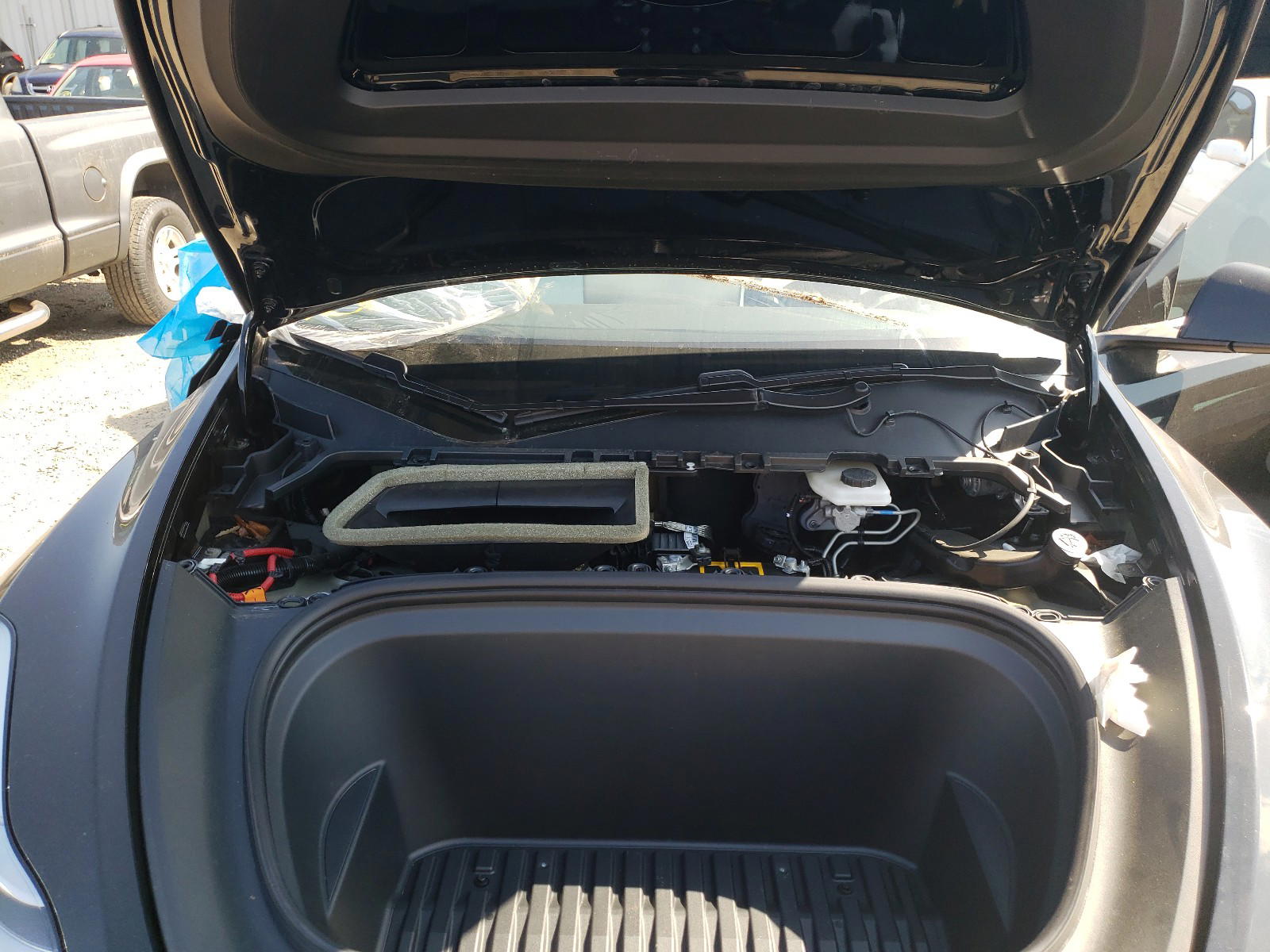 Photo 7 from auction – 2021 TESLA MODEL Y with VIN 5YJYGDEF5MF079174