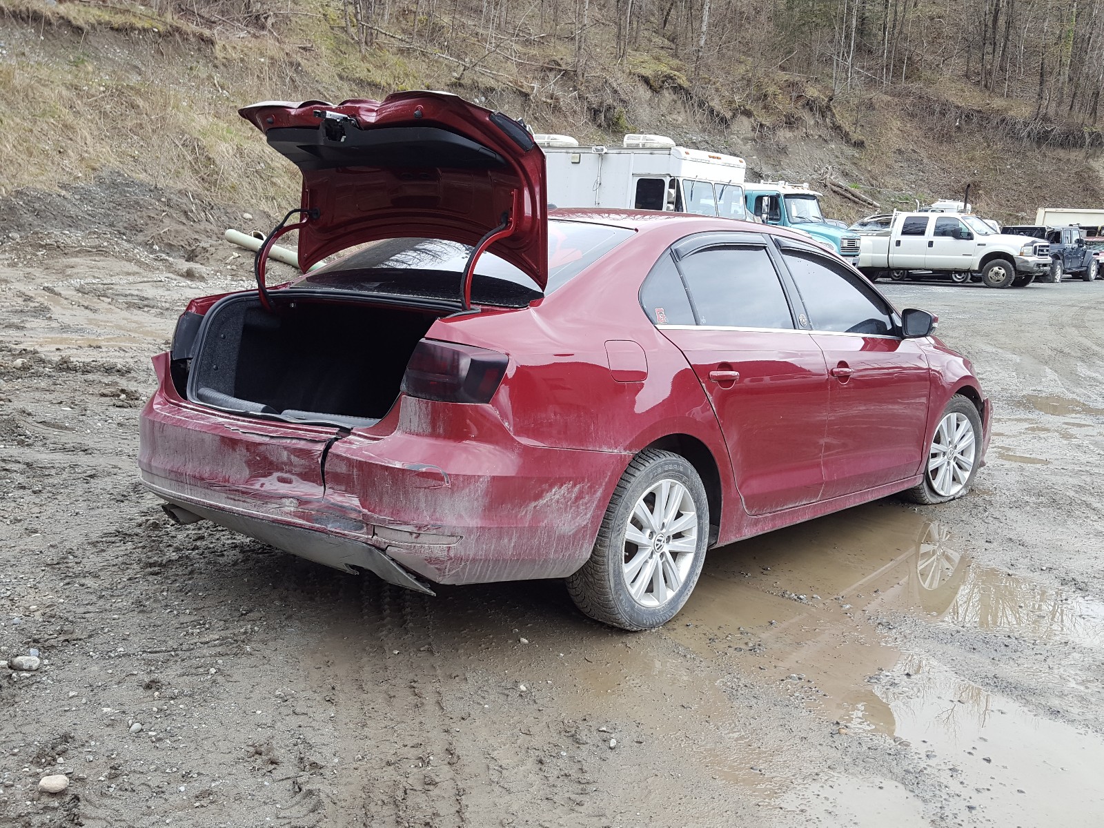 Photo 4 from auction – 2017 VOLKSWAGEN JETTA SE with VIN 3VWDB7AJ8HM362126