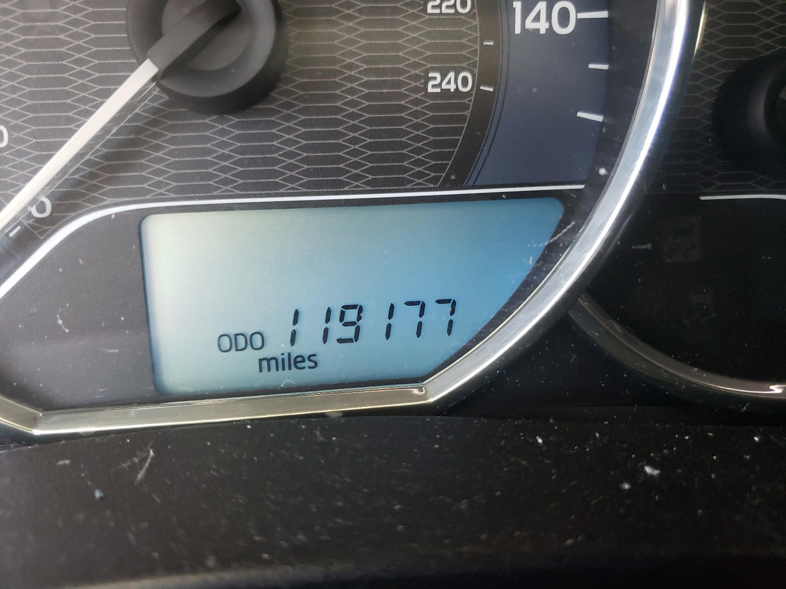 Photo 8 from auction – 2014 TOYOTA COROLLA L with VIN 2T1BURHE2EC092422