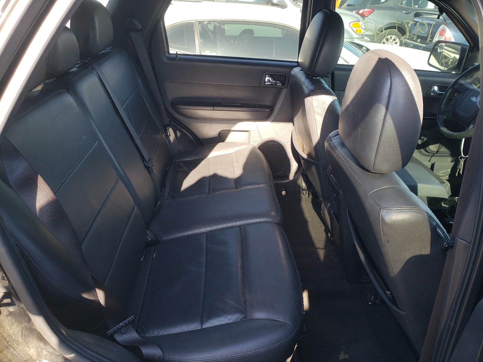 Zdjęcie 6 z aukcji – 2010 FORD ESCAPE LIM z VIN 1FMCU0EGXAKB63408
