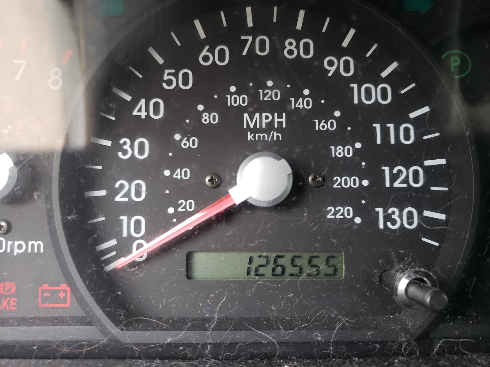 Photo 8 from auction – 2004 KIA SORENTO EX with VIN KNDJC733345187723