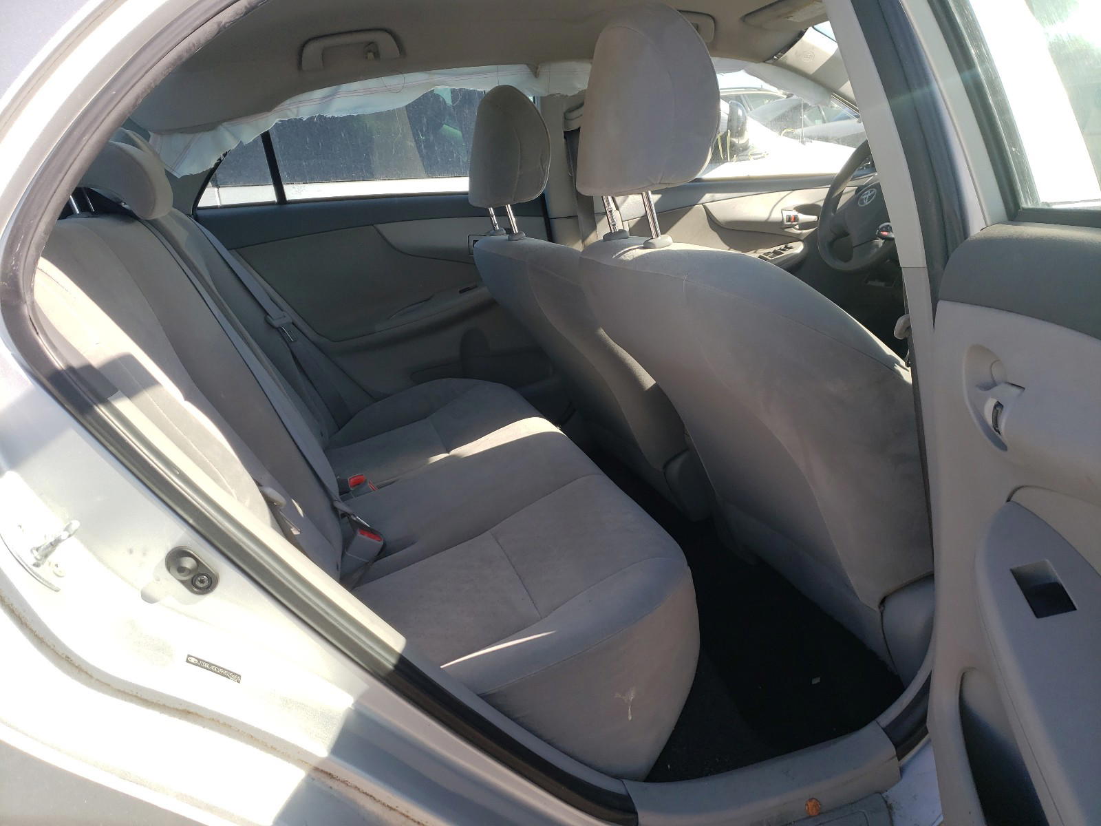 Photo 6 from auction – 2009 TOYOTA COROLLA BA with VIN JTDBL40E299025655