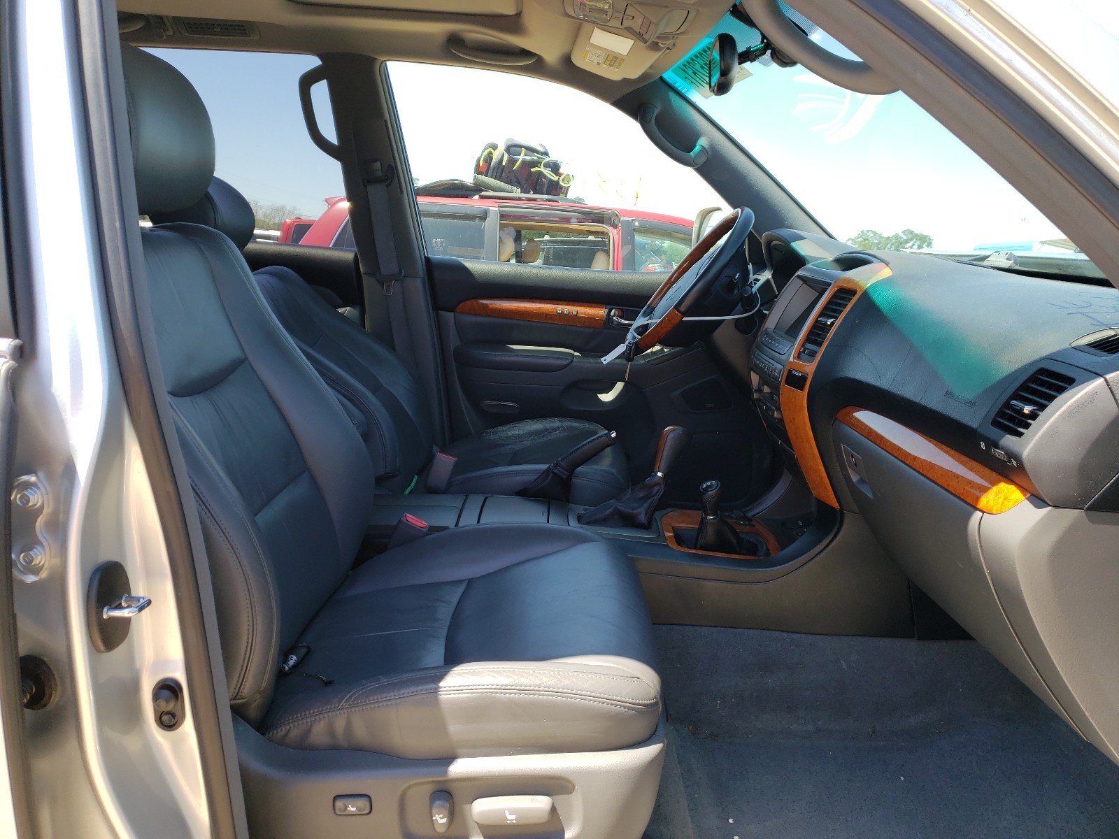 Photo 5 from auction – 2006 LEXUS GX 470 with VIN JTJBT20X060125806
