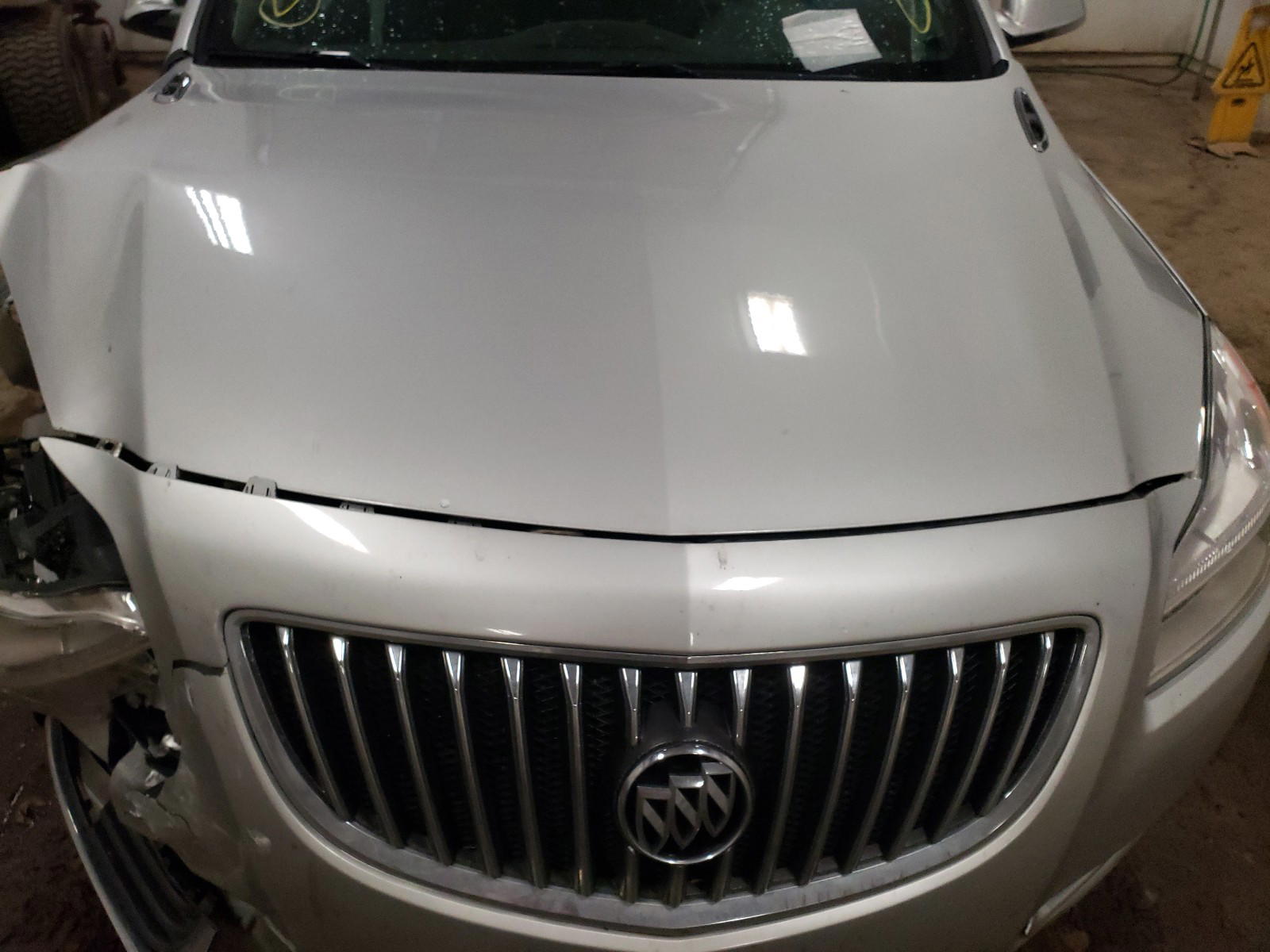 Photo 7 from auction – 2013 BUICK REGAL with VIN 2G4GR5ER3D9164438