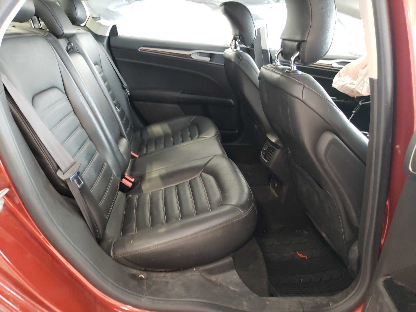 Photo 6 from auction – 2014 FORD FUSION SE with VIN 3FA6P0HDXER174605