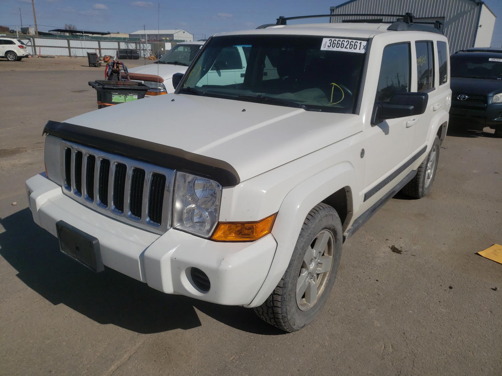 Photo 2 from auction – 2007 JEEP COMMANDER with VIN 1J8HG48P27C598732