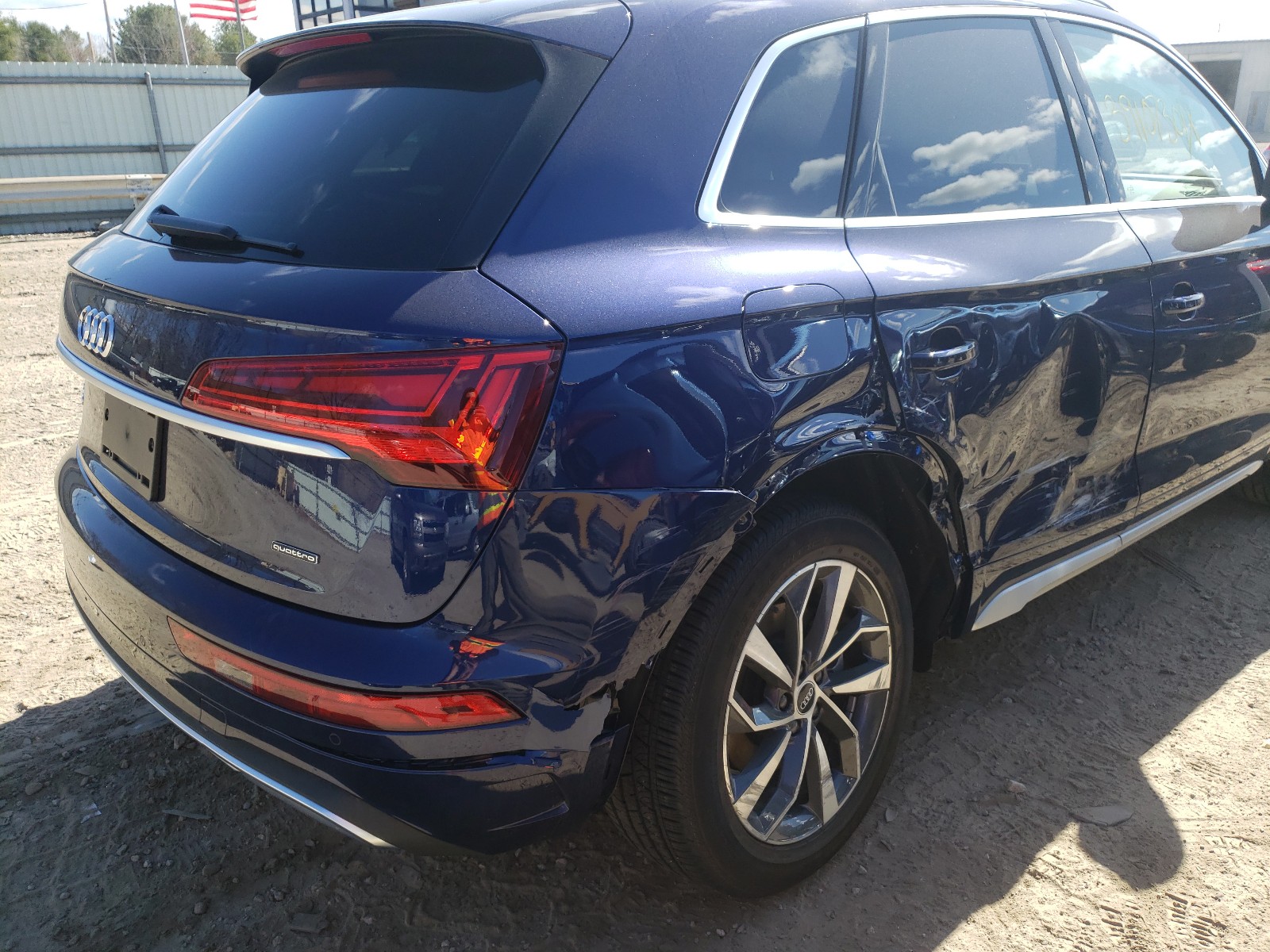 Photo 9 from auction – 2021 AUDI Q5 PRESTIG with VIN WA1CAAFY2M2057902