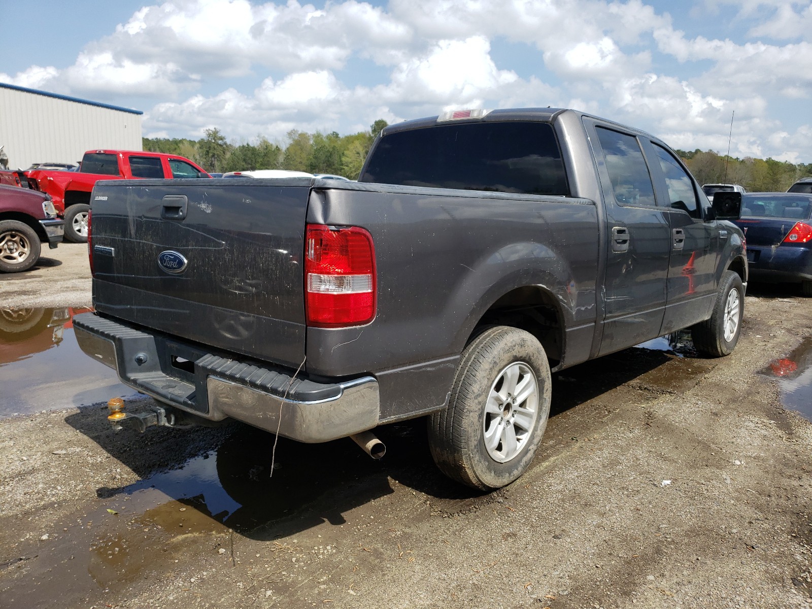 Photo 4 from auction – 2005 FORD F150 SUPER with VIN 1FTRW12WX5KF05195
