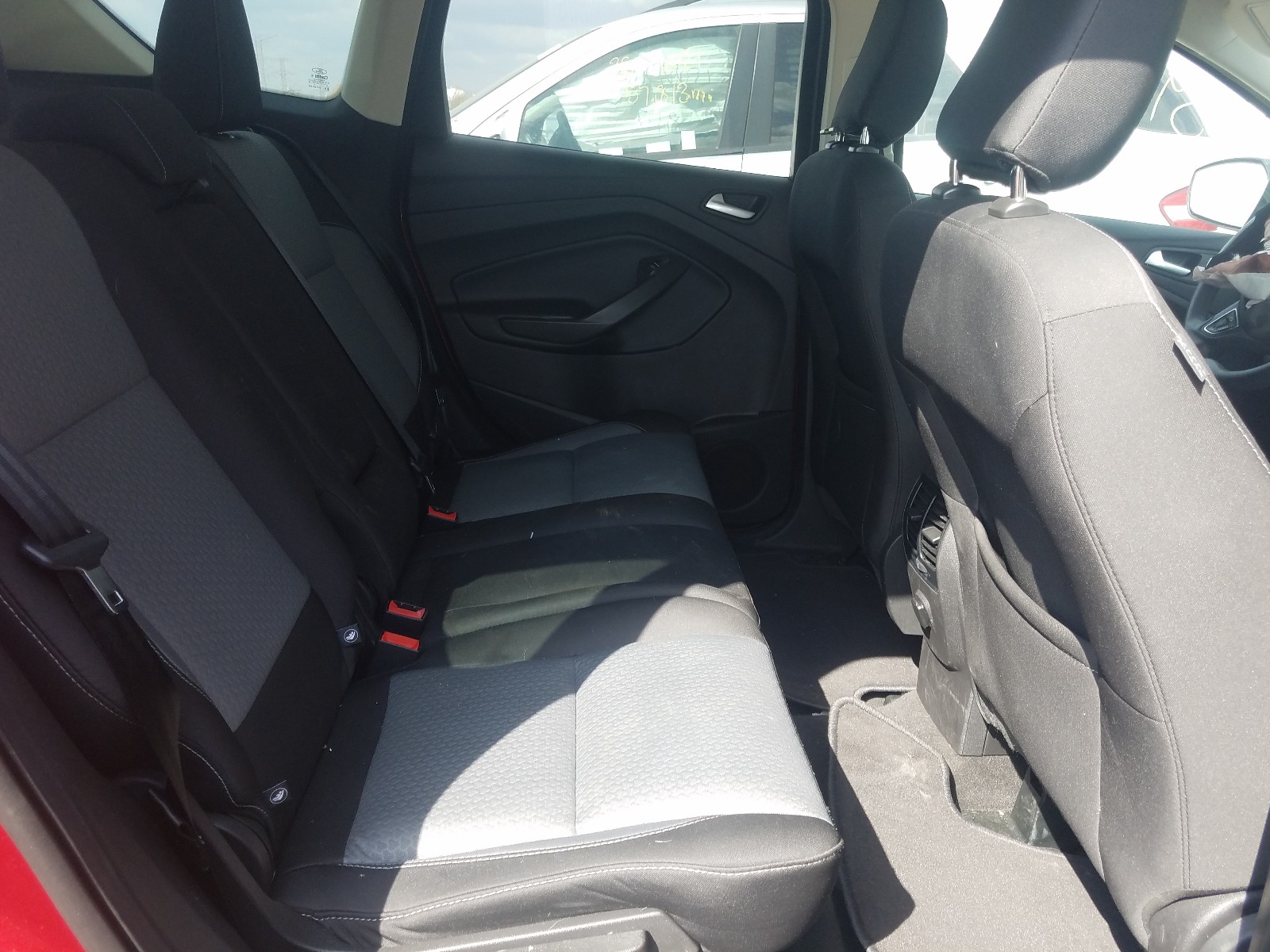 Photo 6 from auction – 2019 FORD ESCAPE SE with VIN 1FMCU0GD0KUC21602