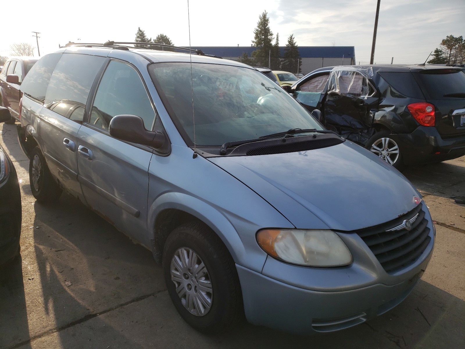 CHRYSLER TOWN & COU 2006 with VIN 1A4GP45R86B561739 - Photo from auction