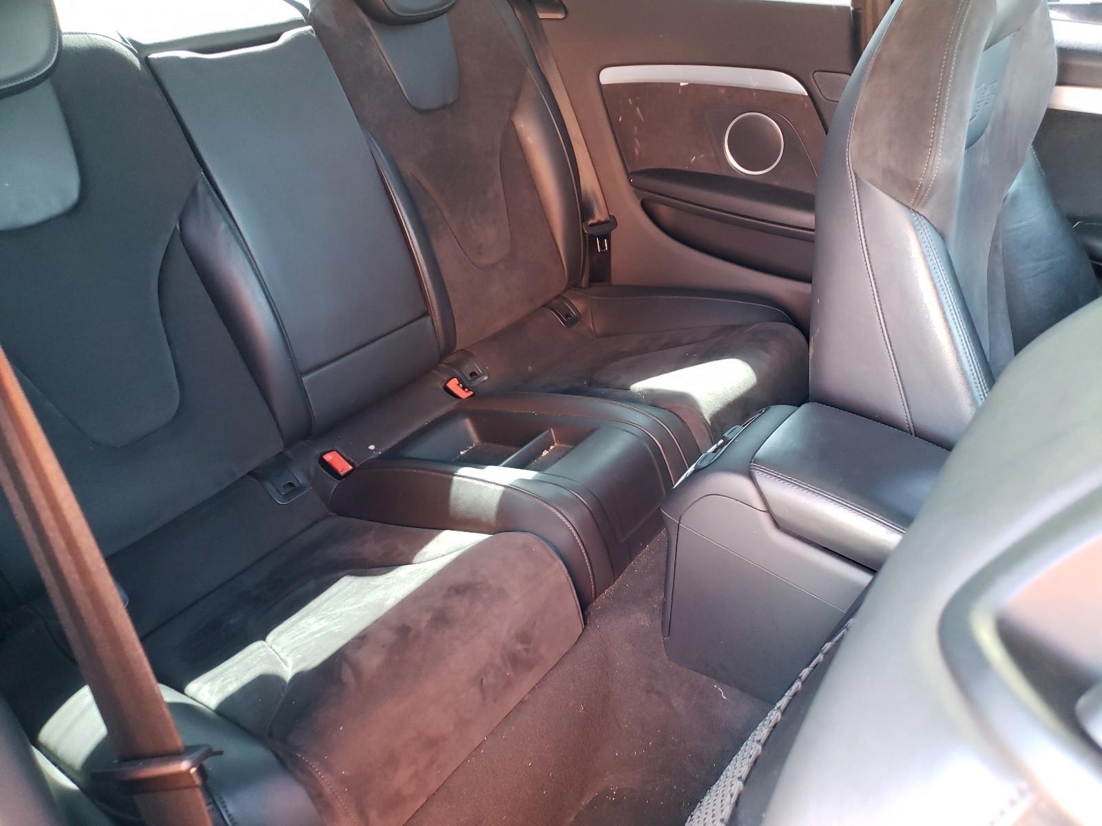 Photo 6 from auction – 2013 AUDI S5 PREMIUM with VIN WAUCGAFR9DA017154