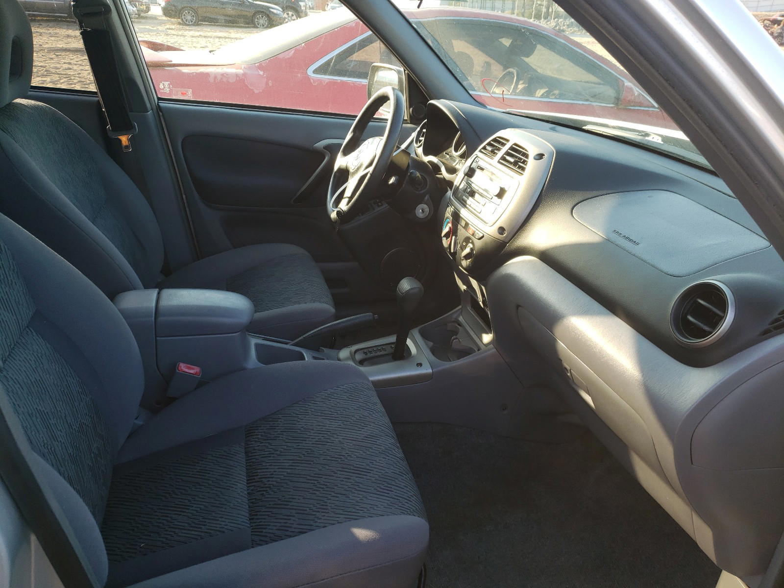 Photo 5 from auction – 2003 TOYOTA RAV4 with VIN JTEGH20V830112947