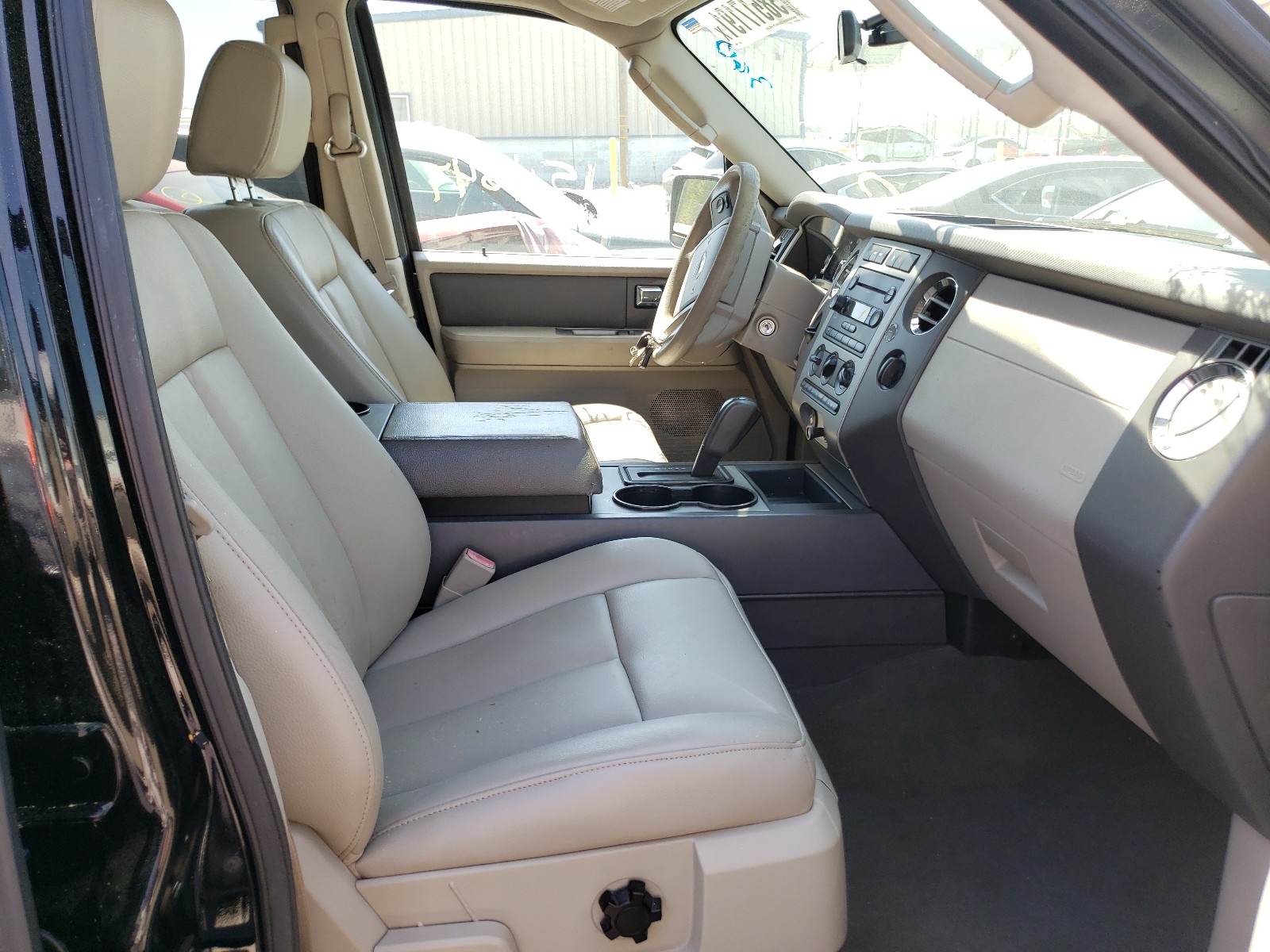 Photo 5 from auction – 2007 FORD EXPEDITION with VIN 1FMFU15557LA94700