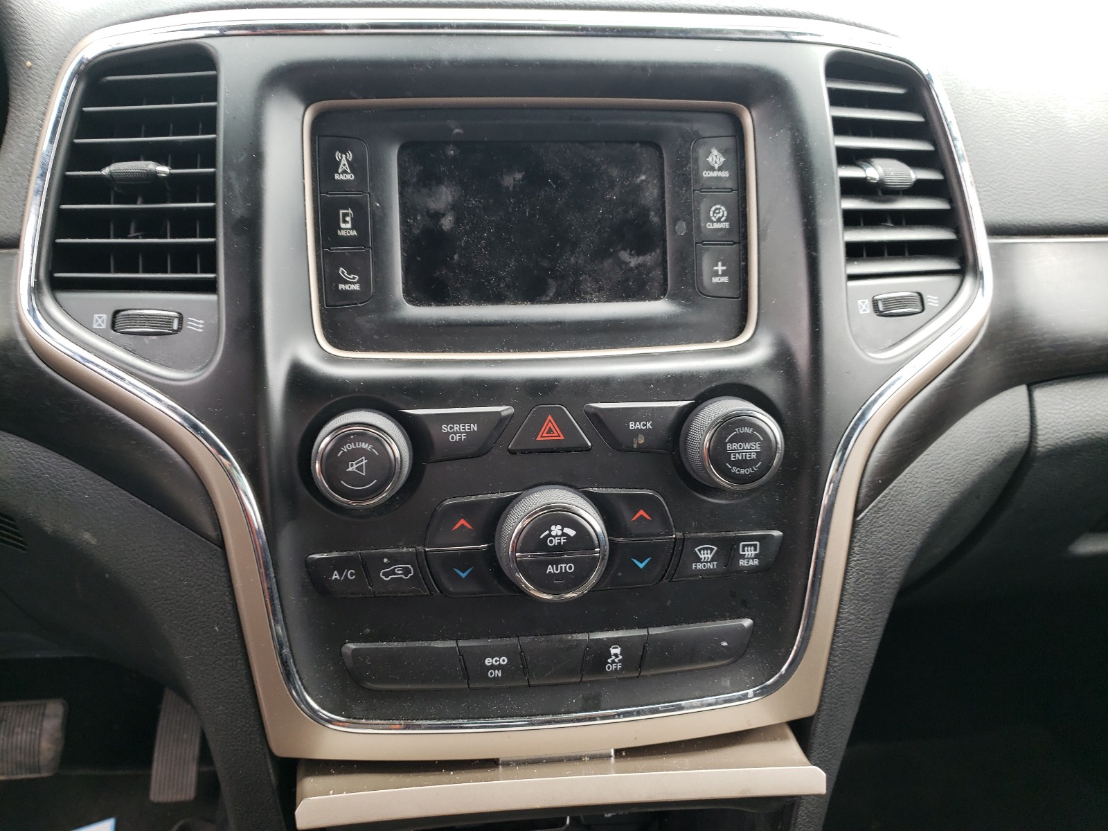 Photo 9 from auction – 2015 JEEP GRAND CHER with VIN 1C4RJFAG8FC659809
