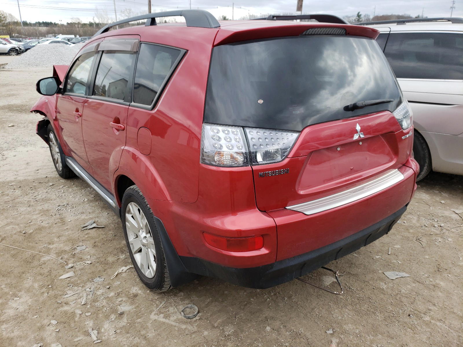 Photo 3 from auction – 2012 MITSUBISHI OUTLANDER with VIN JA4JT3AW4CU030349