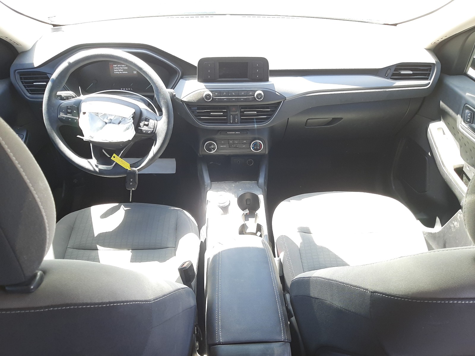 Photo 9 from auction – 2020 FORD ESCAPE S with VIN 1FMCU0F66LUB70045