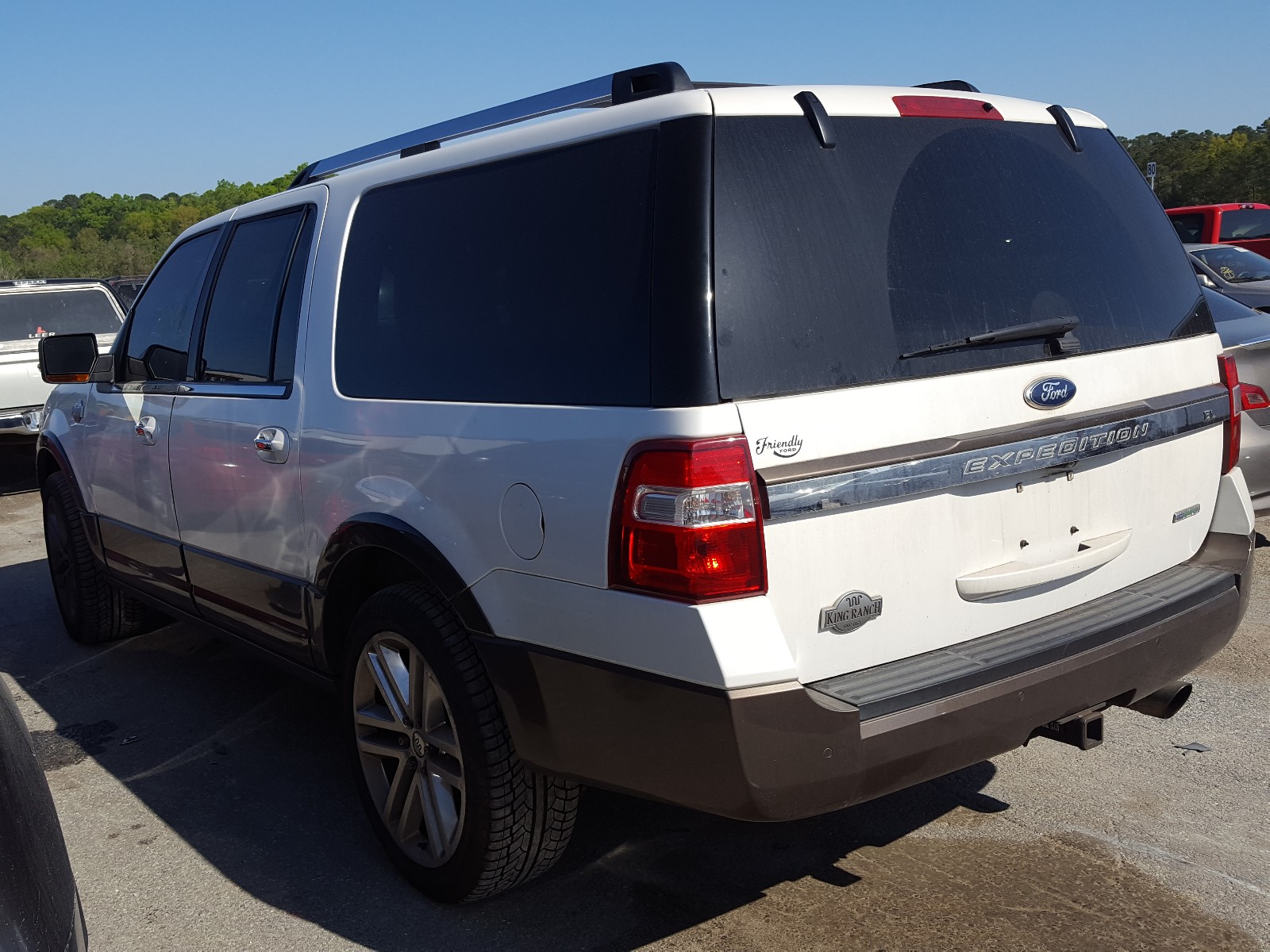 Zdjęcie 3 z aukcji – 2015 FORD EXPEDITION z VIN 1FMJK1JT6FEF41963