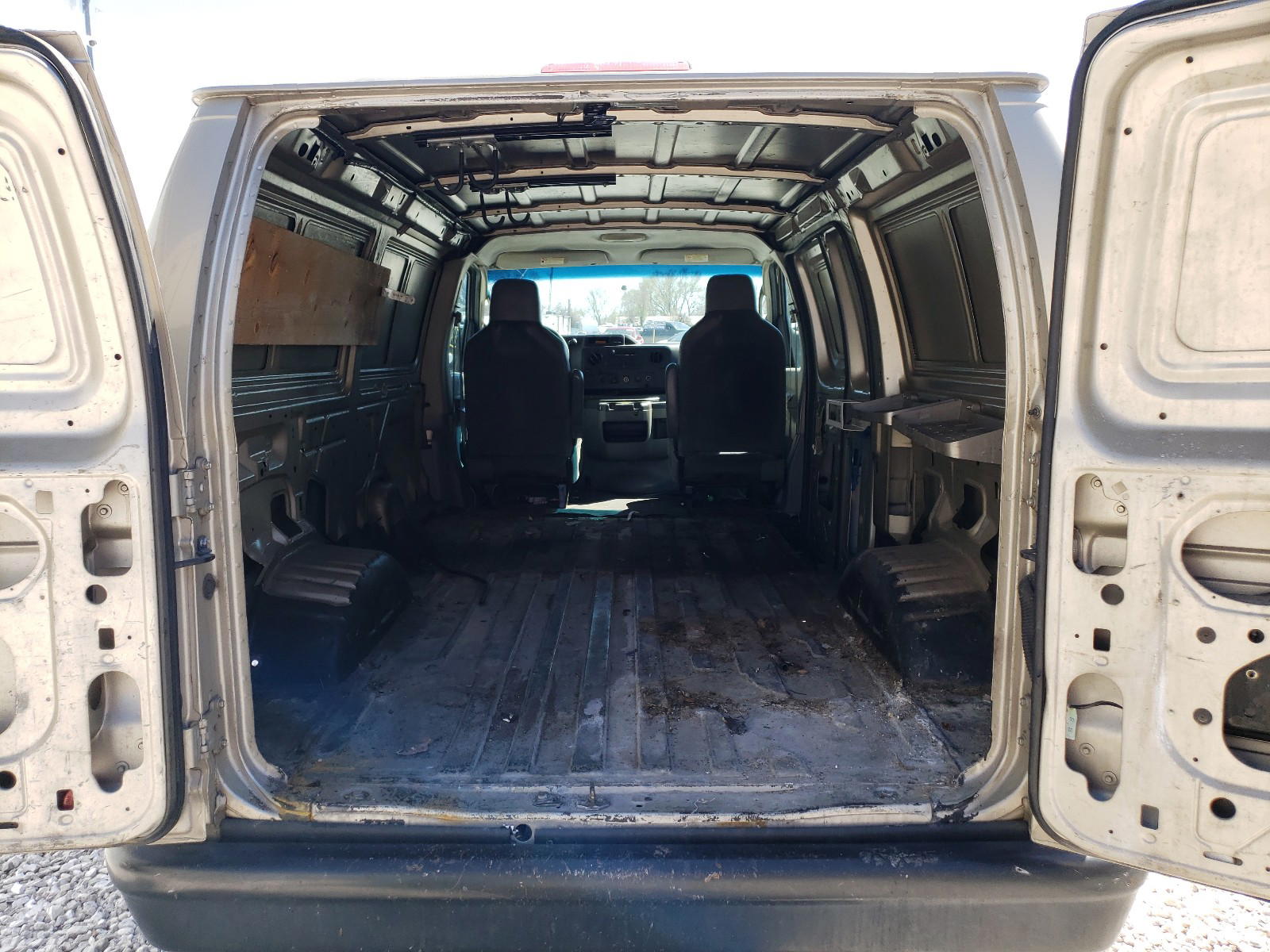 Photo 6 from auction – 2011 FORD ECONOLINE with VIN 1FTNE1EW5BDA58949