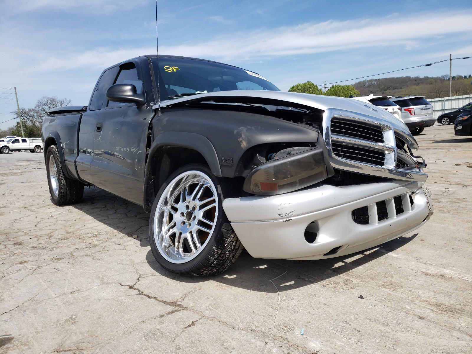 DODGE DAKOTA 2000 with VIN 1B7GL22Z4YS689828 - Photo from auction