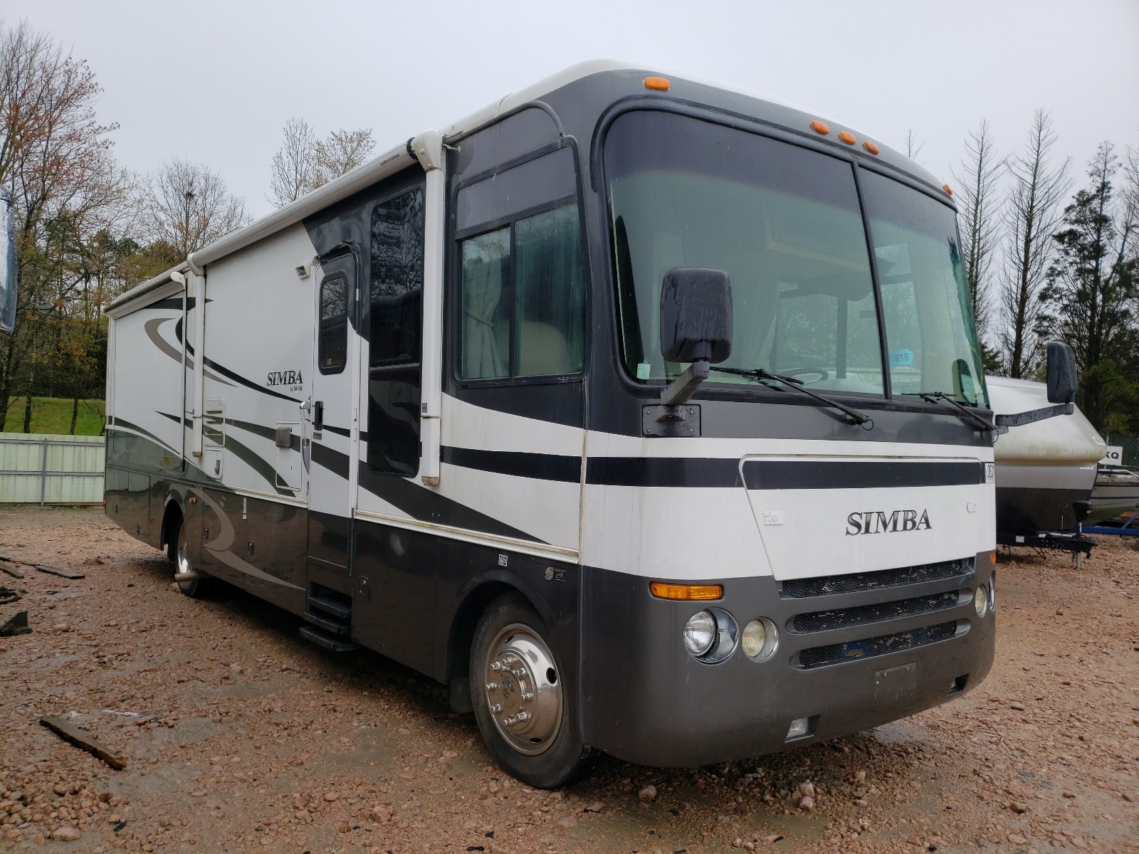 Photo 1 from auction – 2005 MONA MOTOR HOME with VIN 5B4MP67G553399034