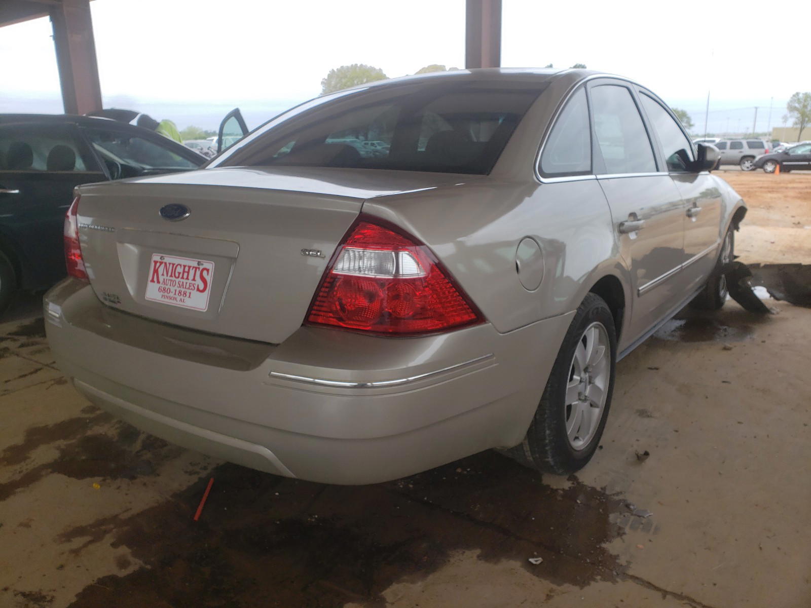 Photo 4 from auction – 2005 FORD FIVE HUNDR with VIN 1FAFP24105G182016