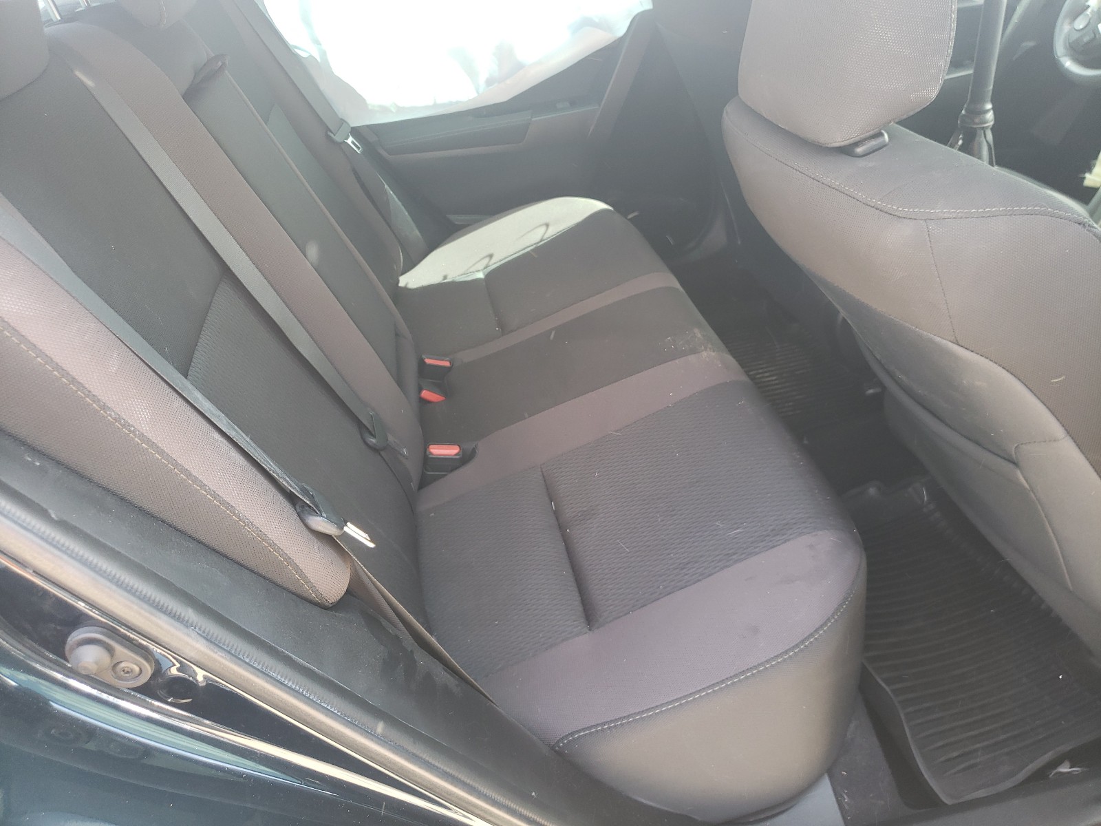 Photo 6 from auction – 2017 TOYOTA COROLLA L with VIN 2T1BURHE0HC819545