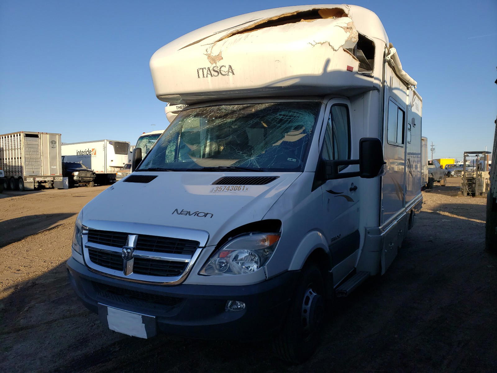Photo 2 from auction – 2008 WINNEBAGO ITASCA with VIN WDXPF445379341336